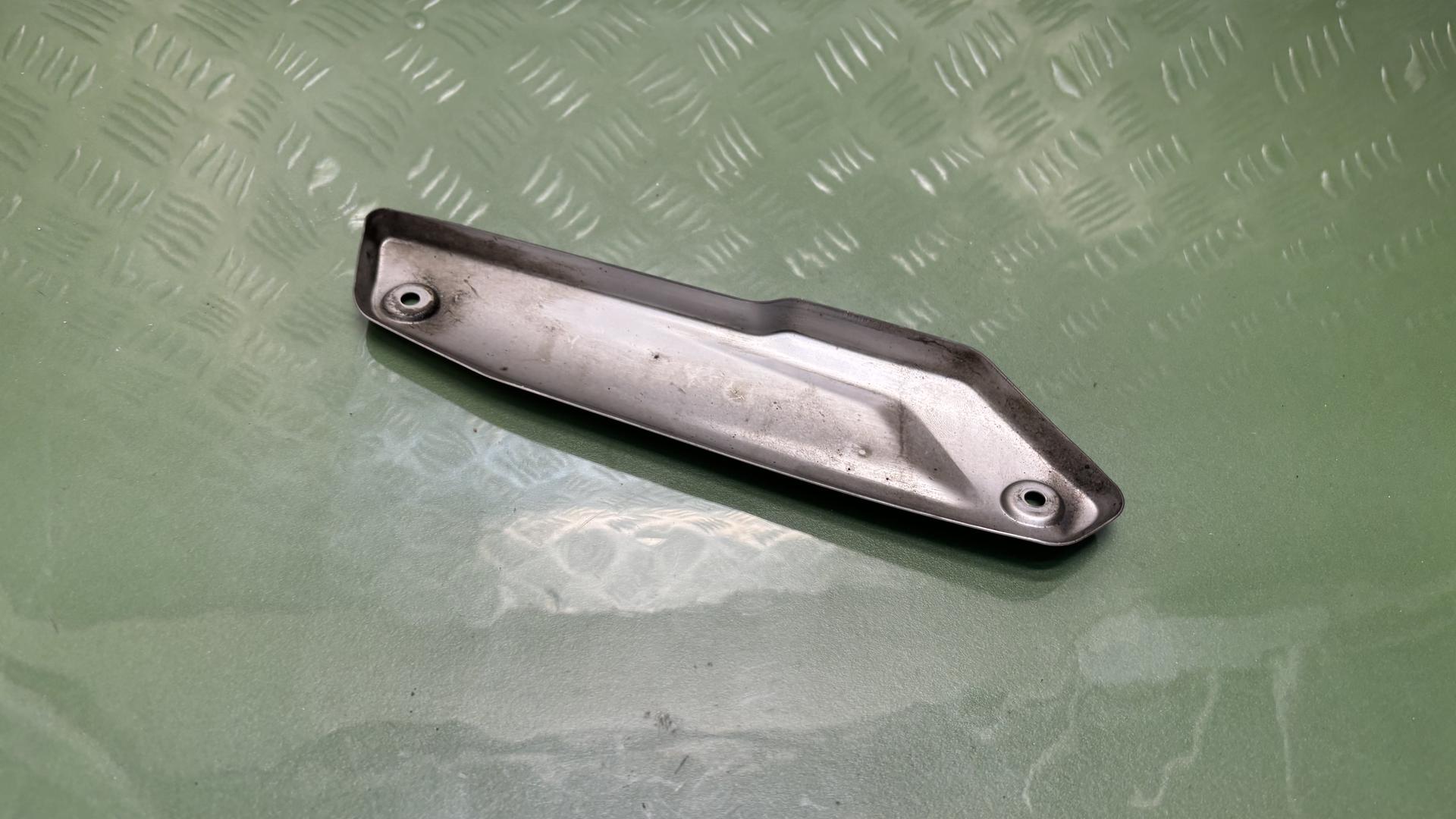 Накладка коллектора F 80-84  euro5 18519899020