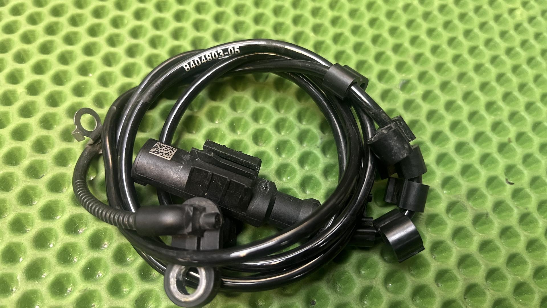 Датчик угловой скорости колеса 34528404803