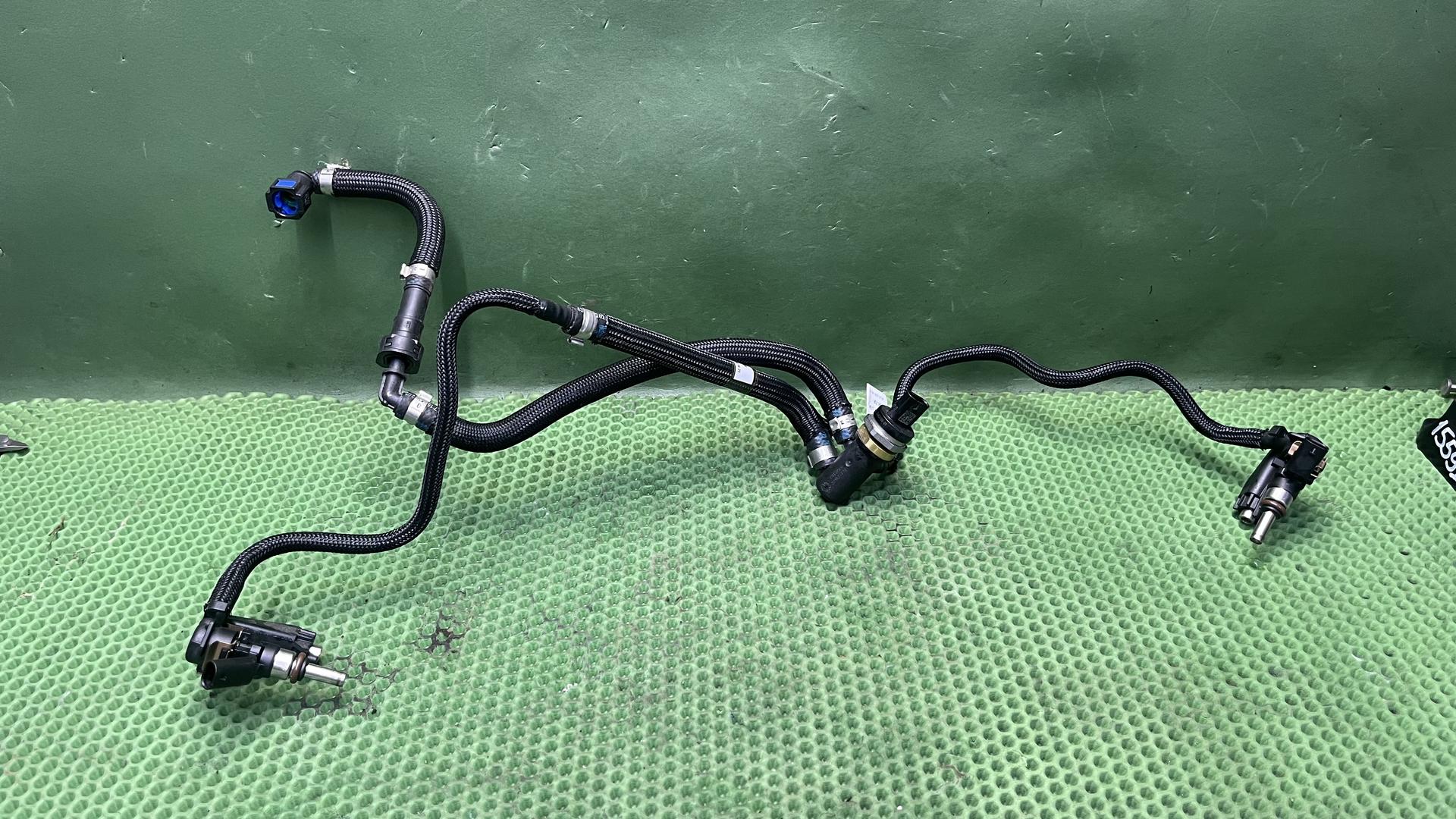 Распределитель топлива R1300GS/GSA/RT KA1-3 16125b436b1