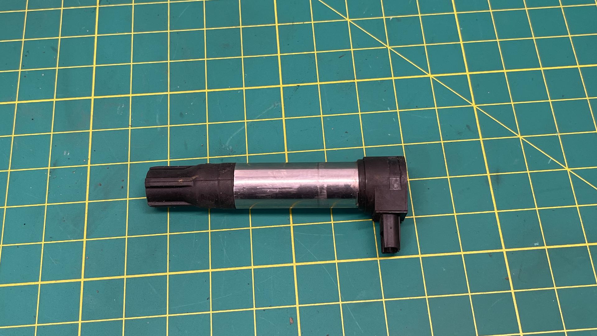 Катушка зажигания 12138520154