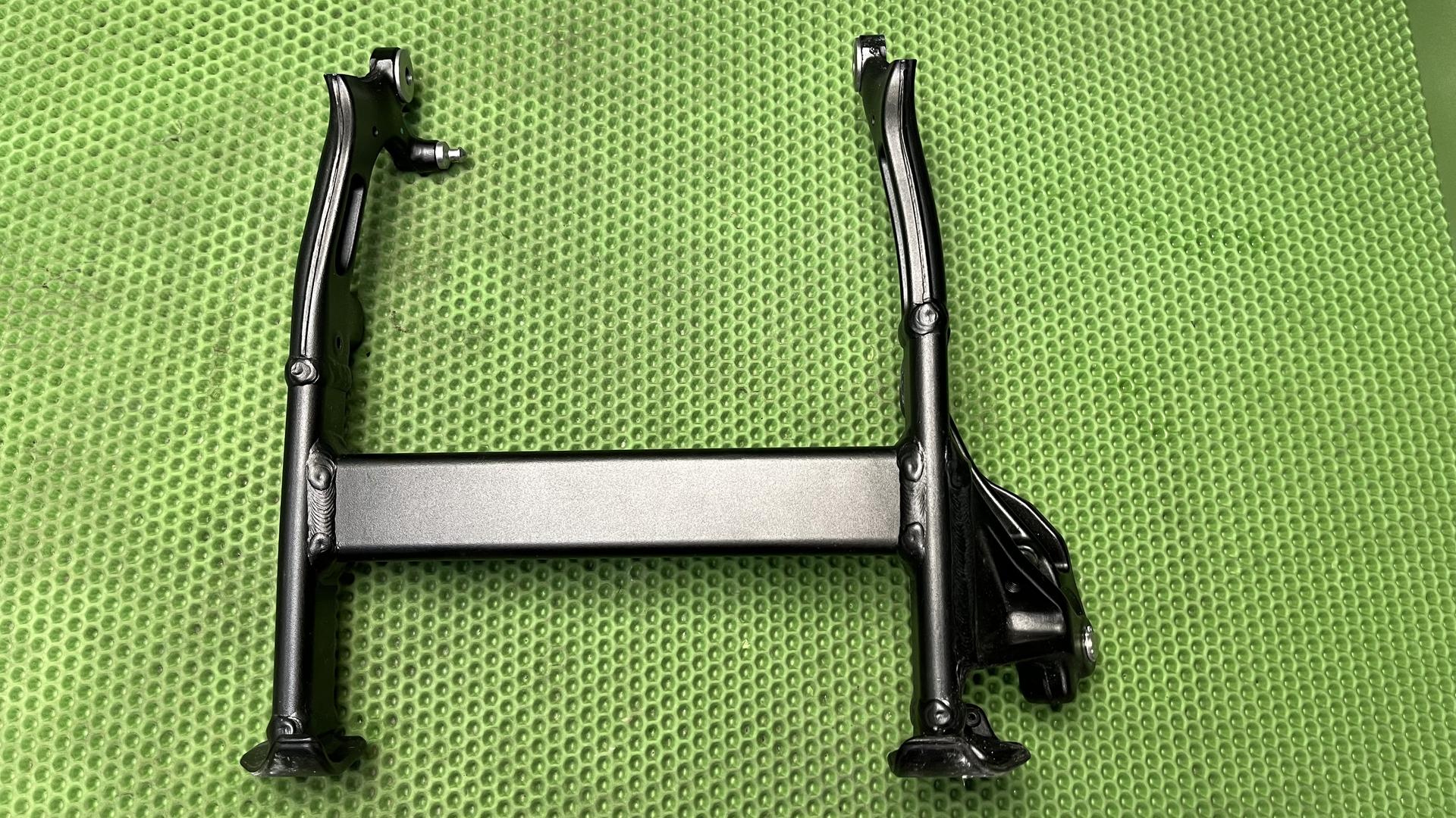 Центральная подставка 46525b67855