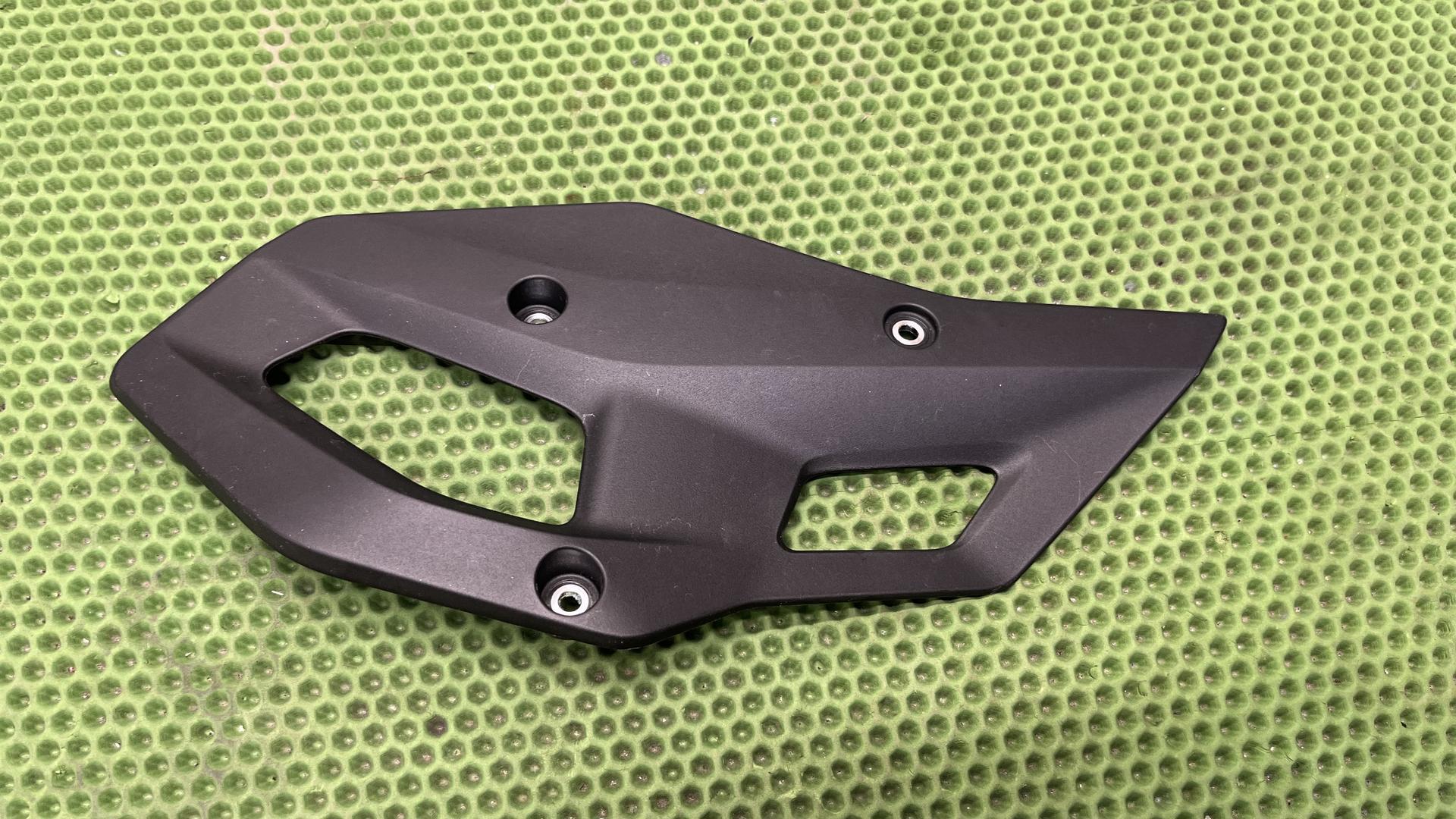 Пяточный щиток правый R1300GS KA1 46717923224