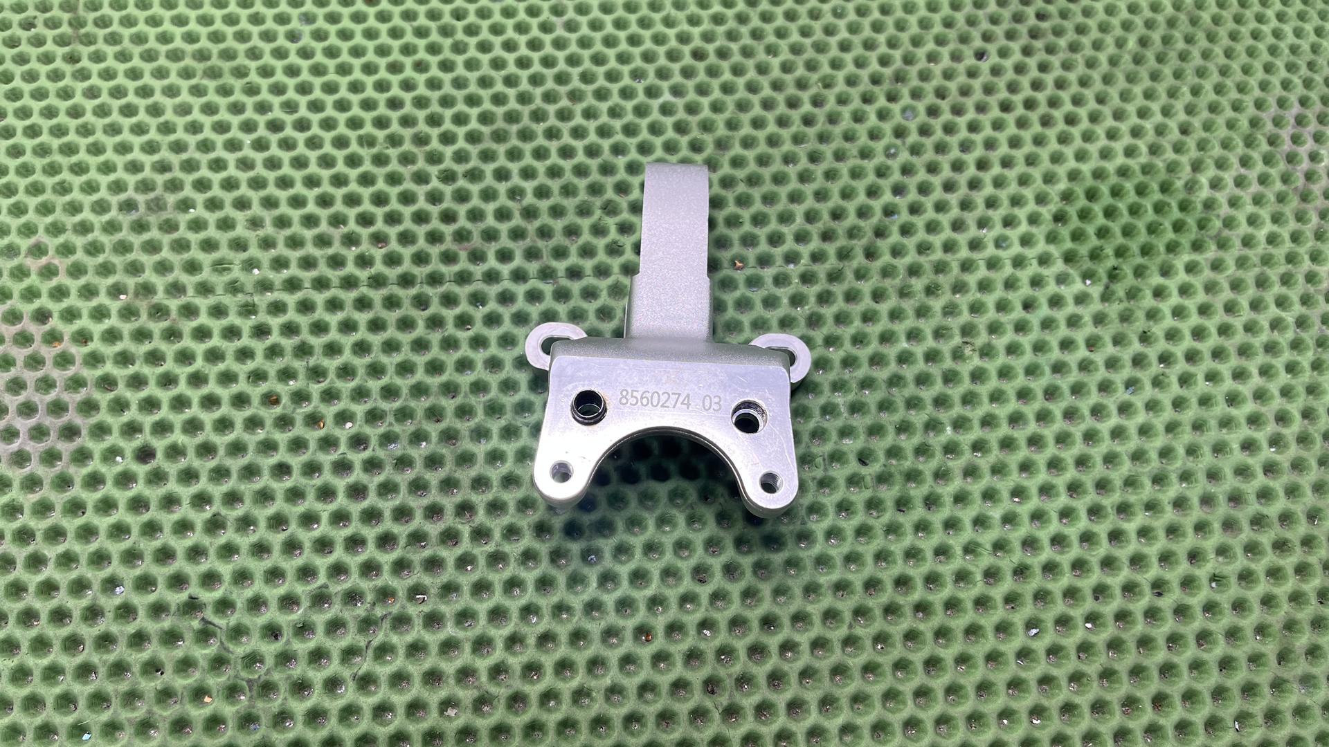 Кронштейн фары 46618560274