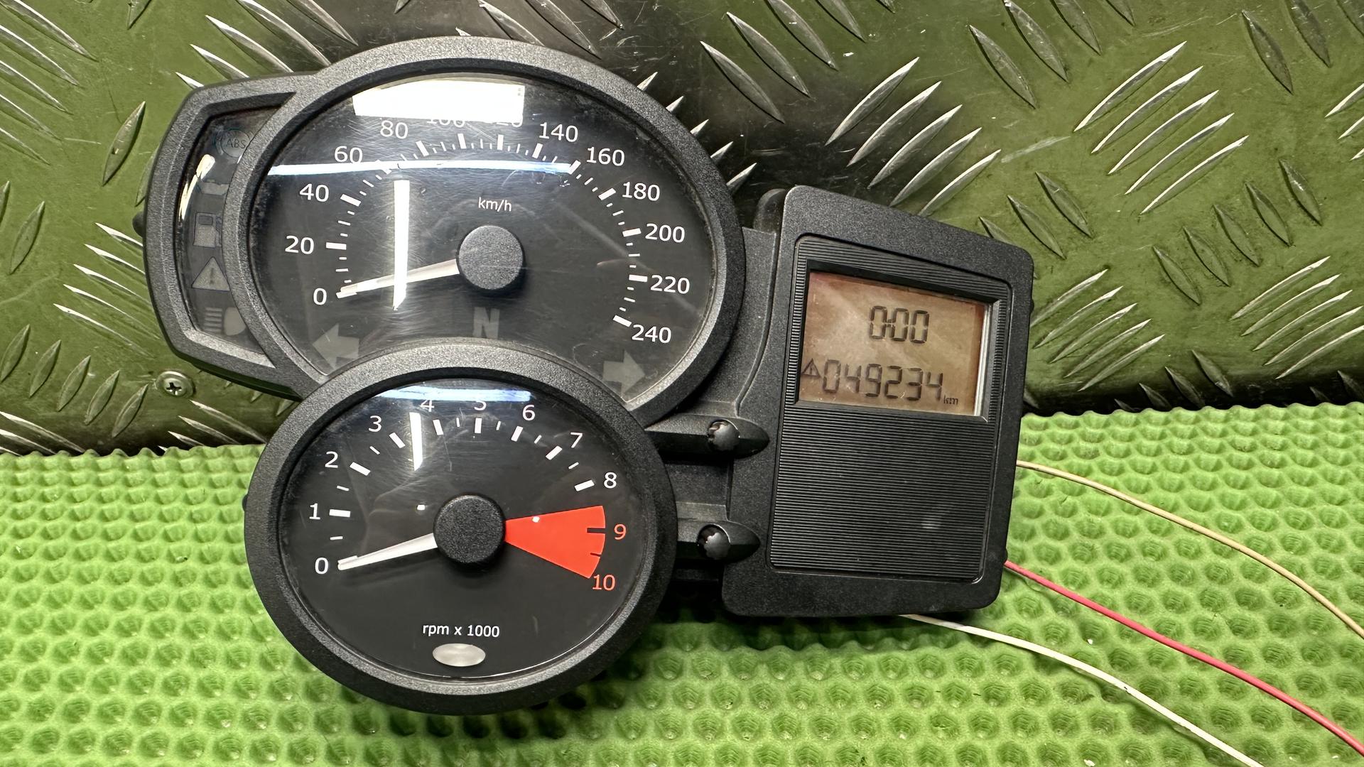 Приборная панель F800 S/ST 62117701477