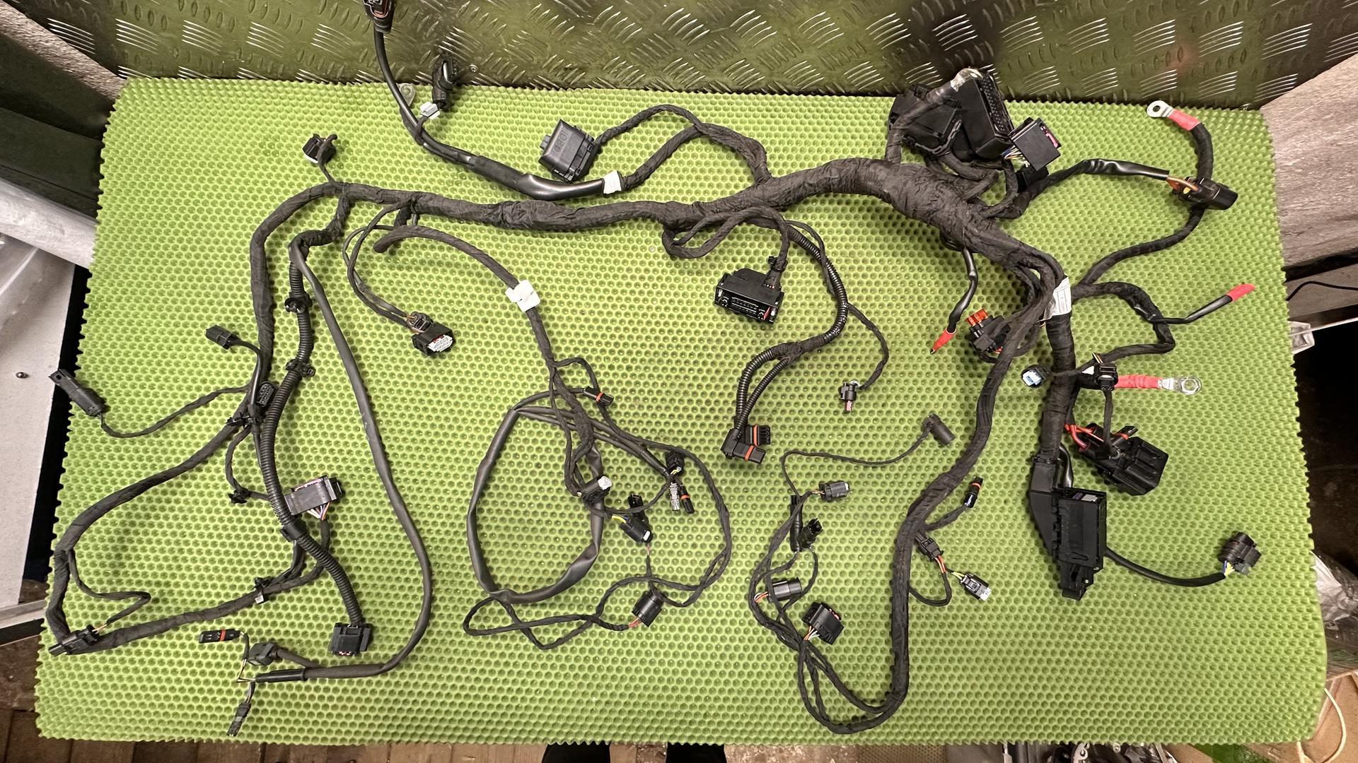 Основной жгут проводов (CHM) R1250RS K54 рест. (с 2023 г.) 61115a880a3