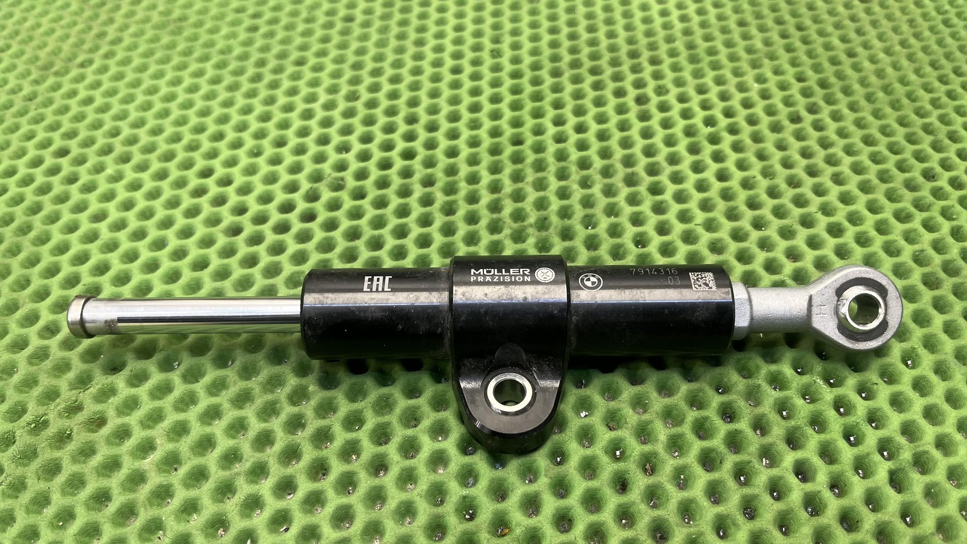 Рулевой демпфер R1300R/RS KA4-5 32767914316
