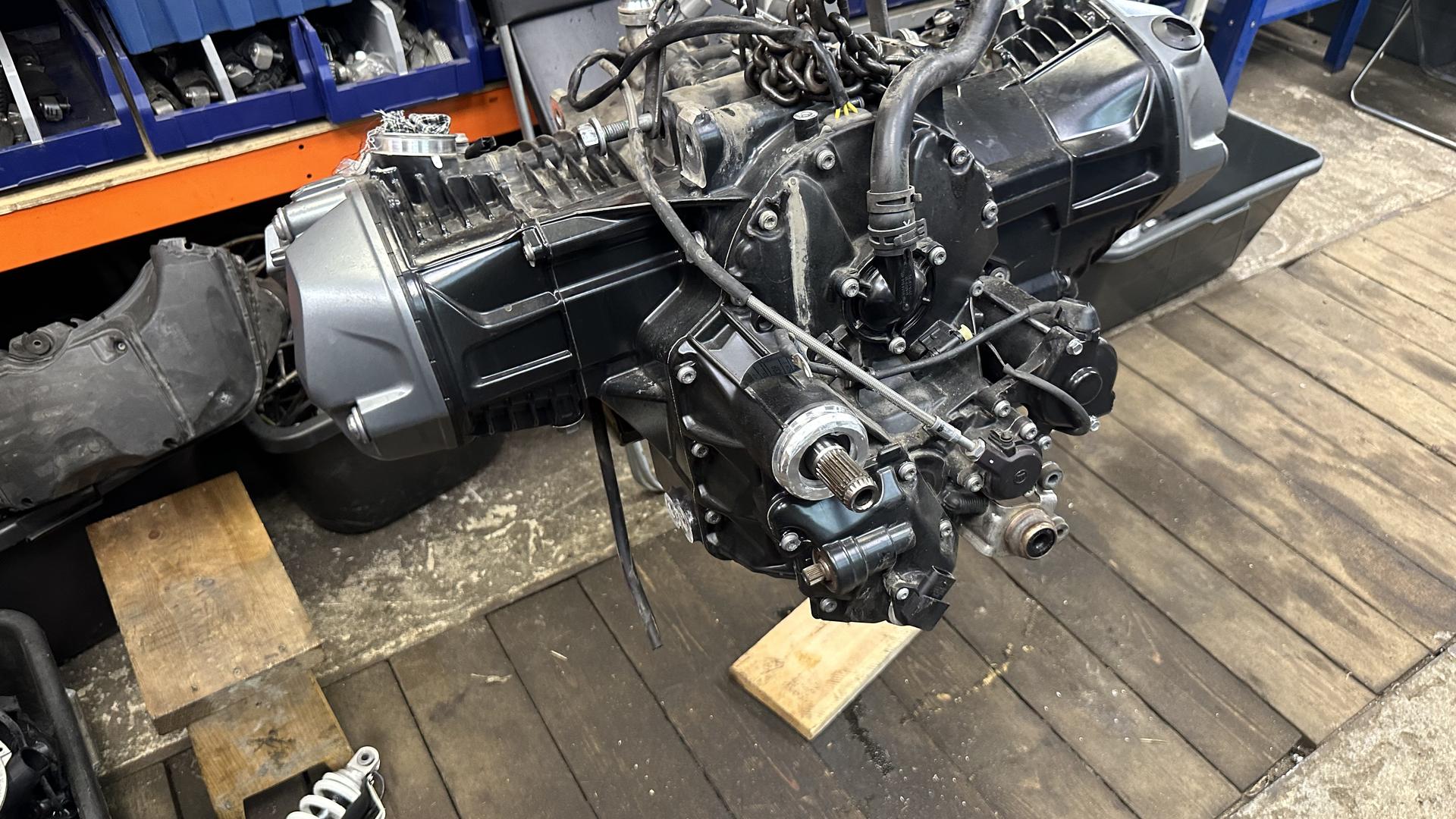 Двигатель Schwarz R1250 GS/RT/R/RS 