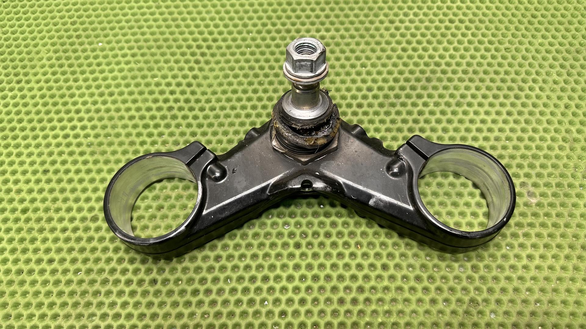 Перемычка вилки Нж с шаровым шарниром 31427664956