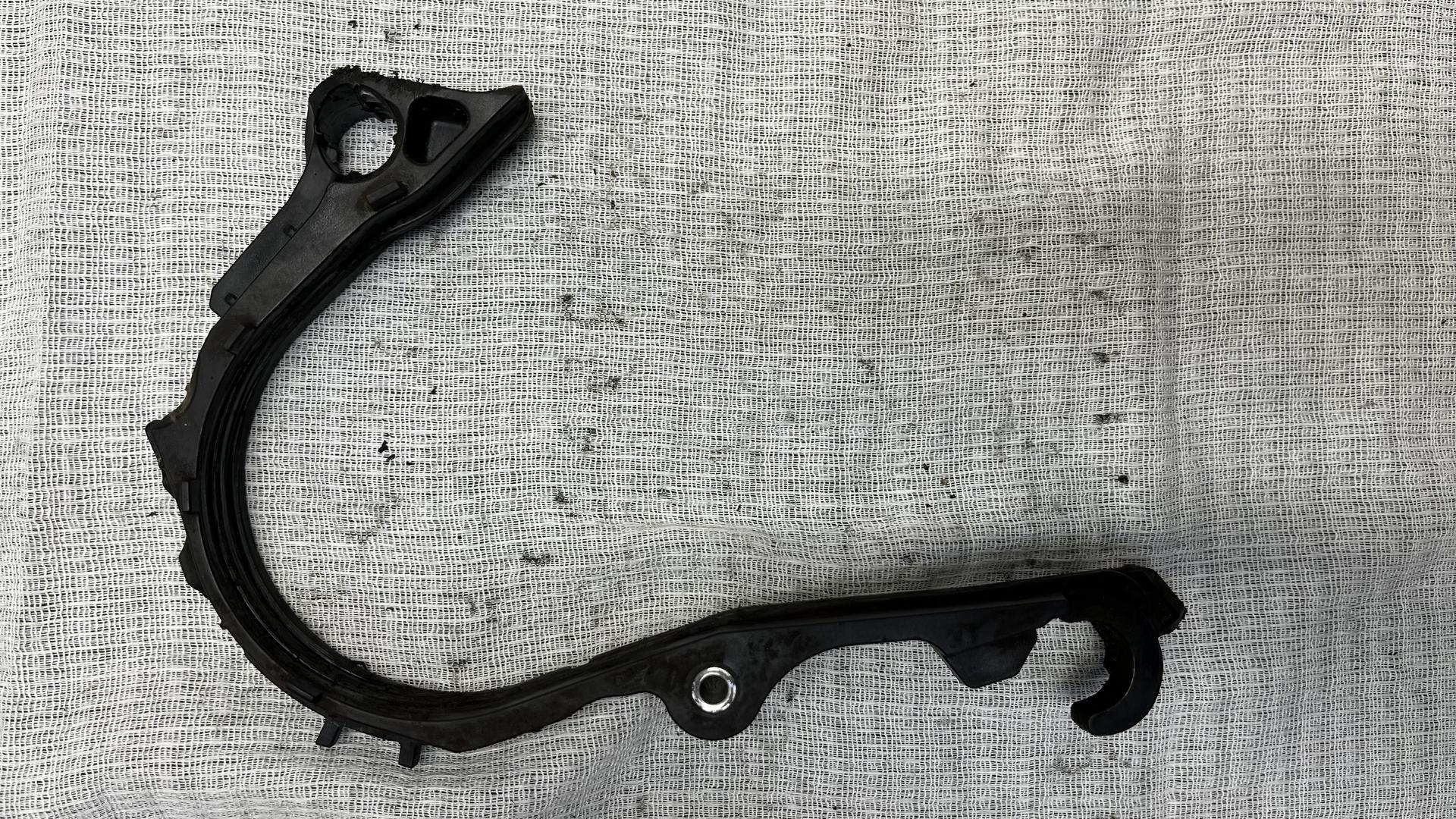 Защита от выпадения цепи 33818392821