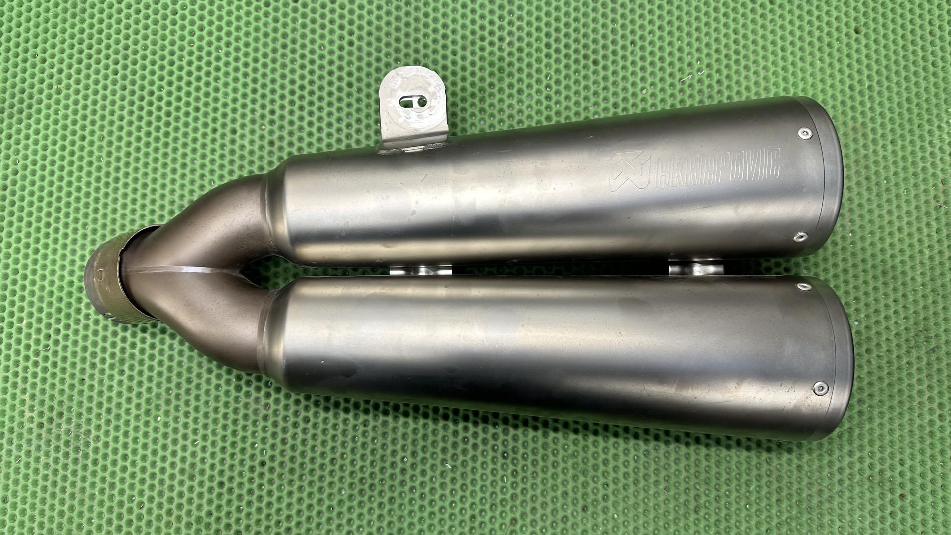 Глушитель RnineT K21-22 рест. (с 2020 г.) 18519443087