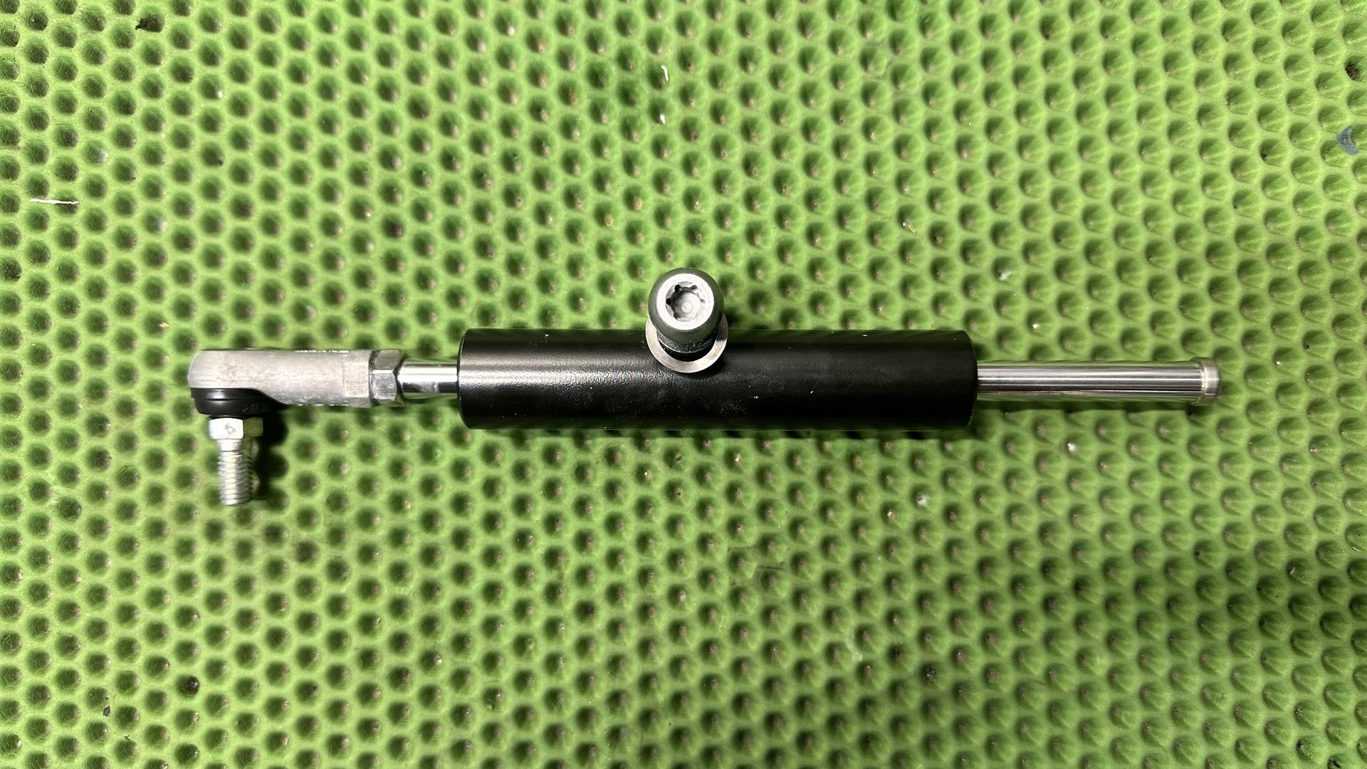 Амортизатор рулевого управления 31447724072