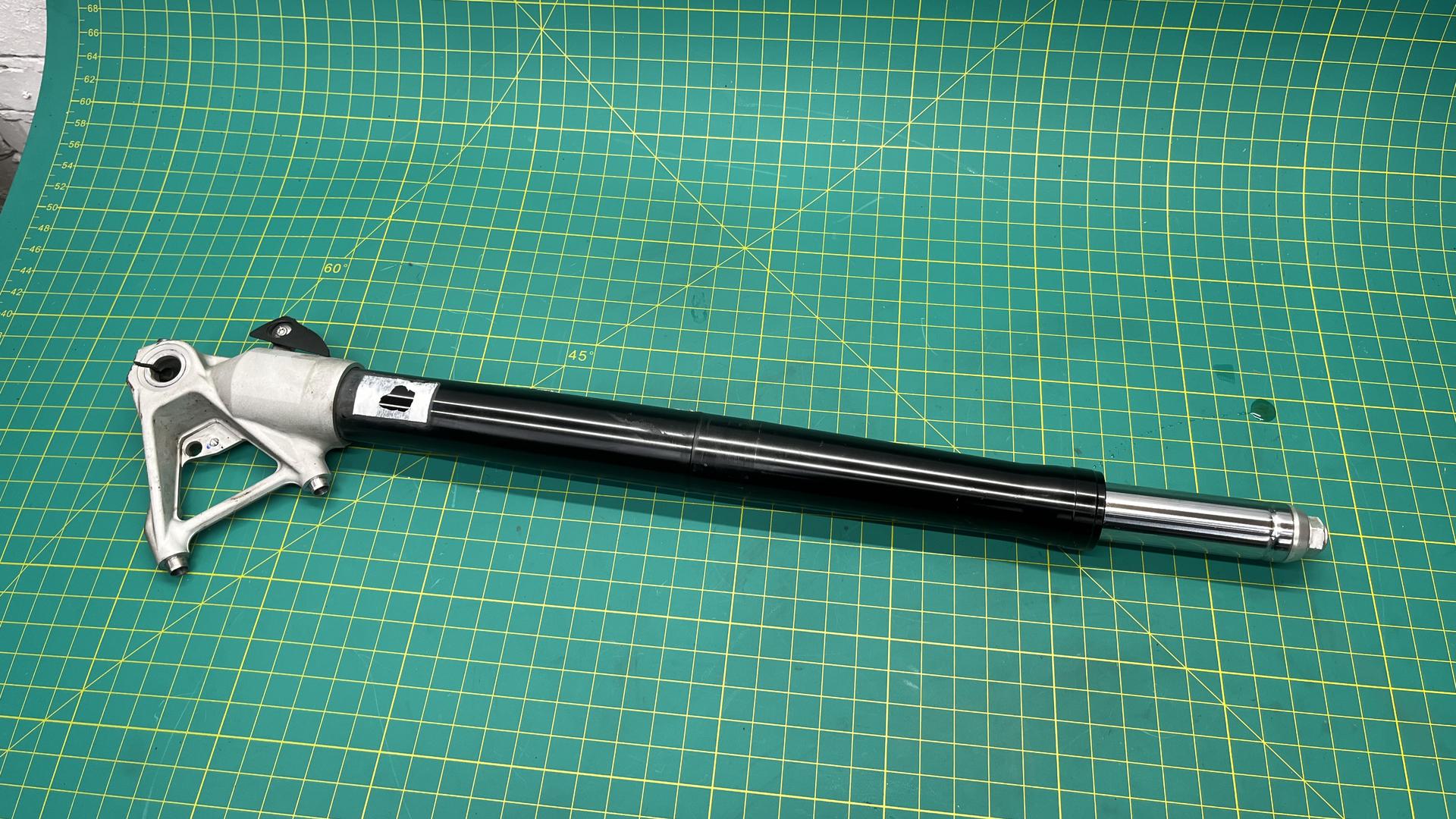 Перо вилки черное Л 31428393005