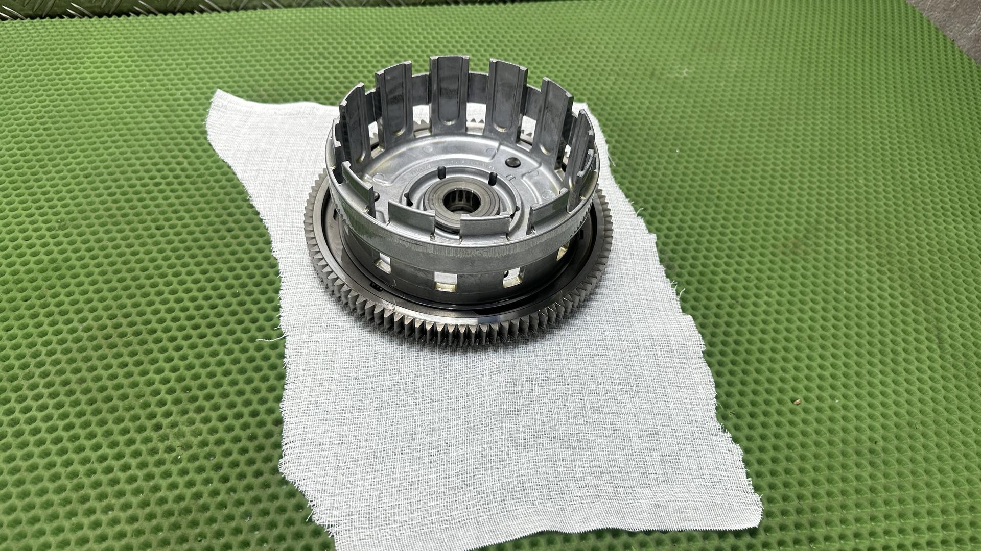 Корзина сцепления 21217722746