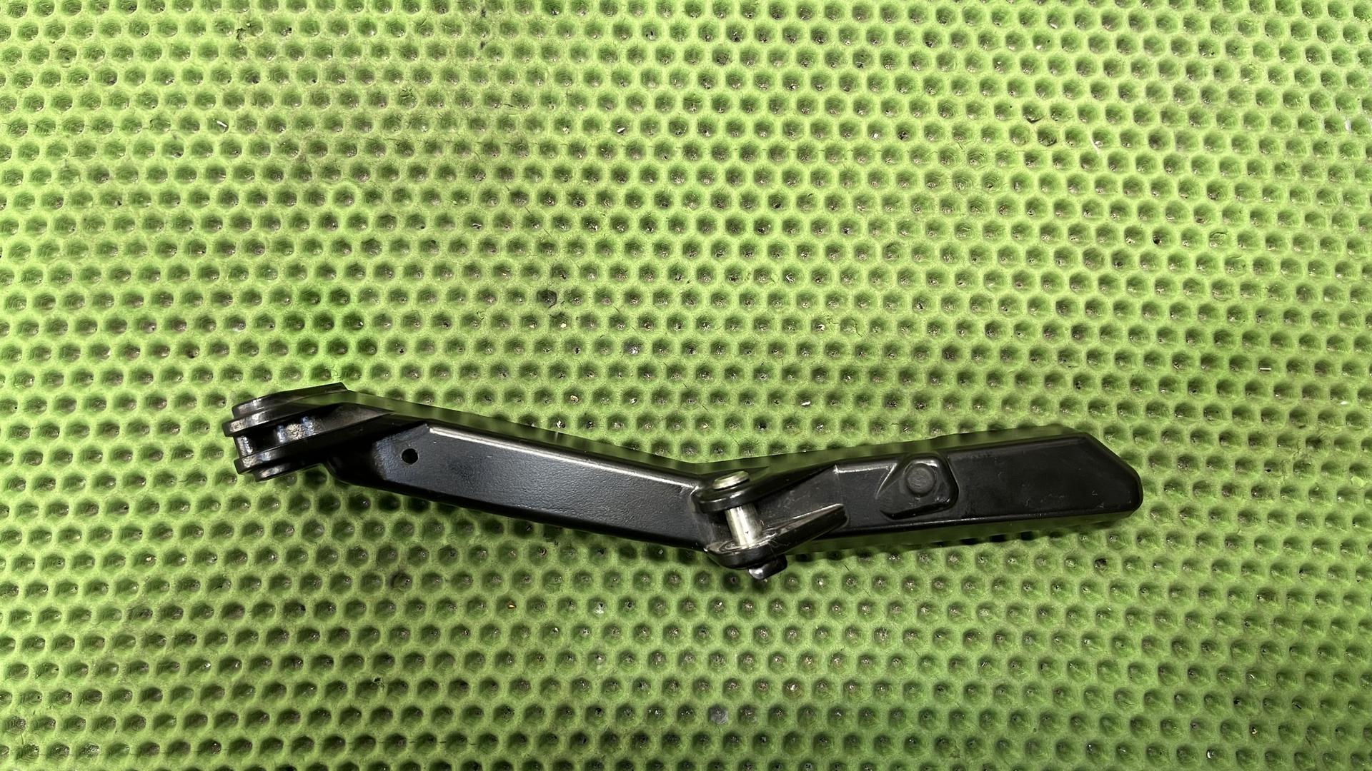 Планка стекла правая k52 1814051