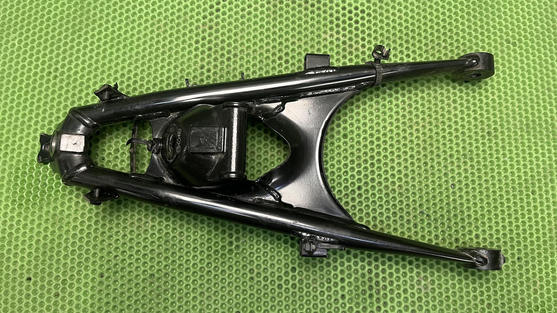 Передняя часть рамы с VIN k26 10-13г 46517716315