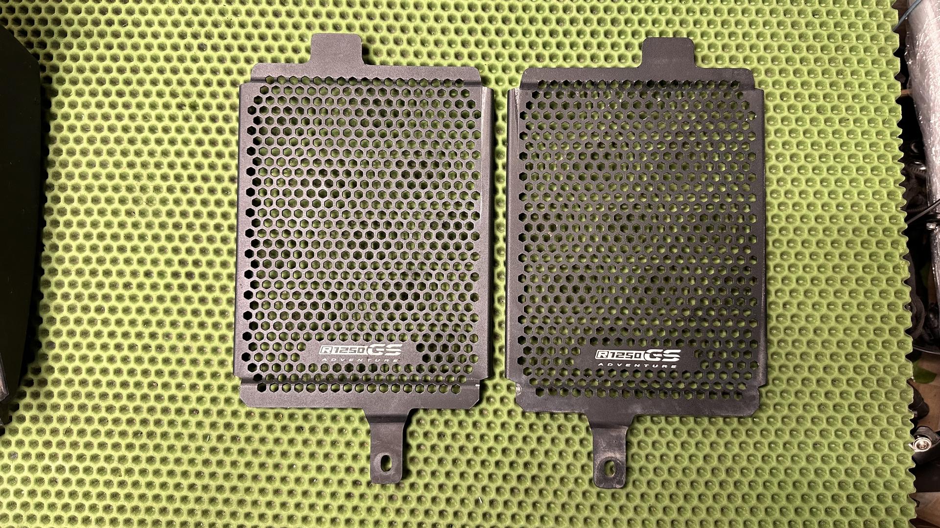 Защита радиаторов R1250GSA Adventure 