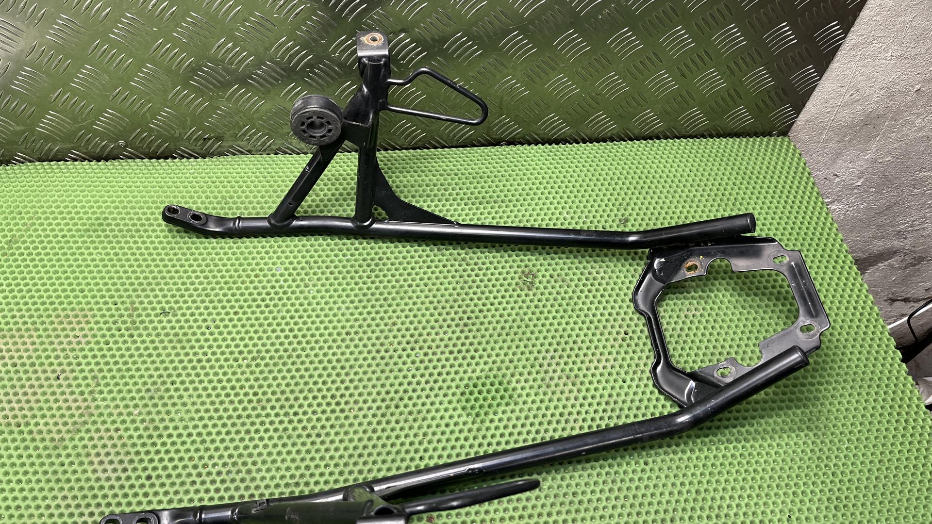 Рама сиденья пассажира 46518562978