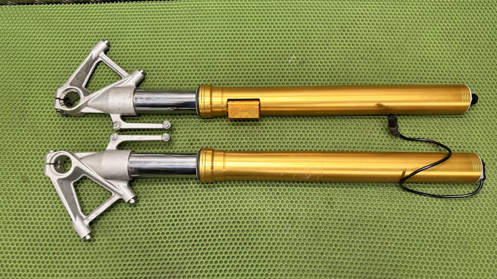 Вилка DDC S1000R 