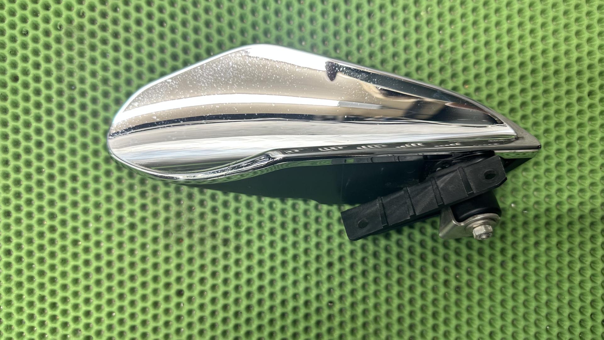 Спойлер хромированный Л 46637727535