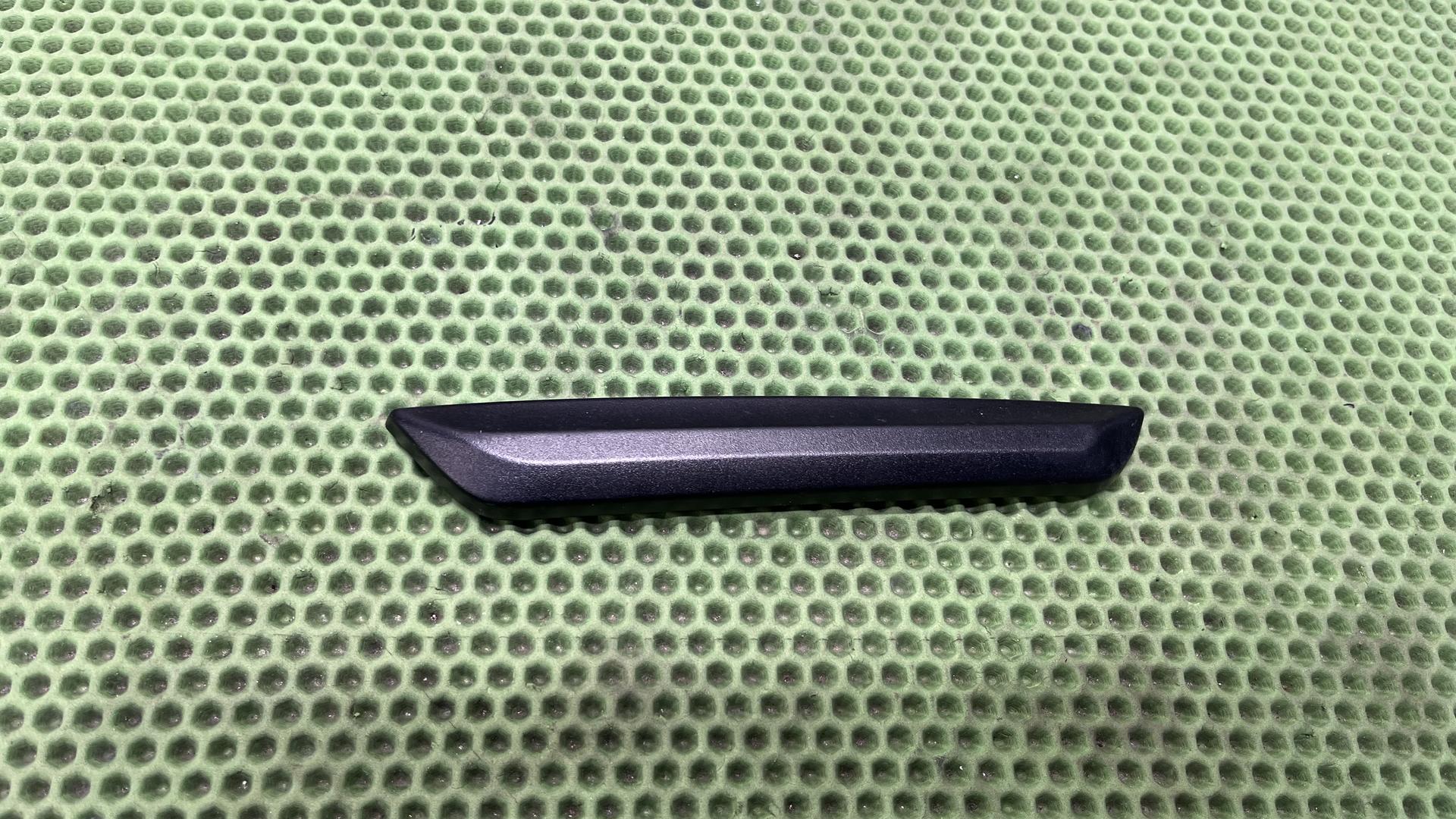 Накладка ветрозащитного щитка П 46638556014