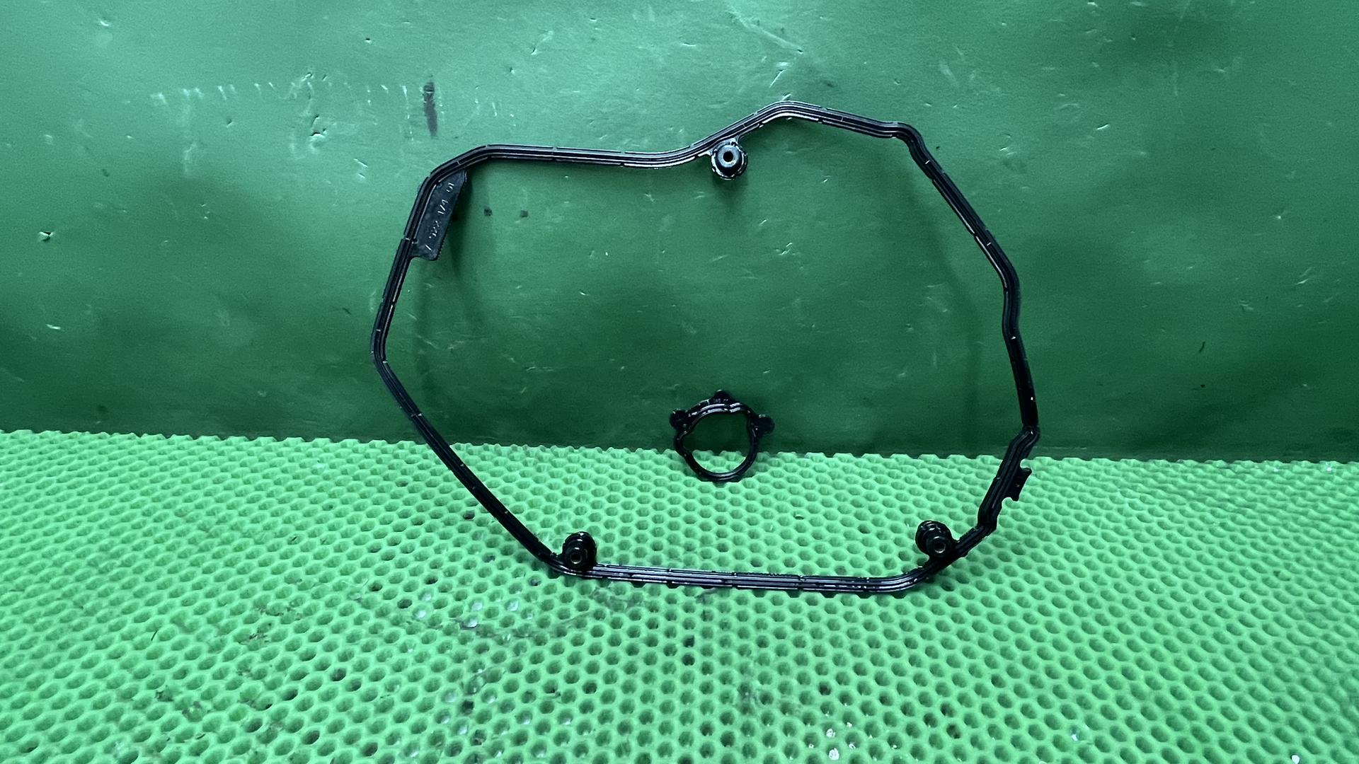 Прокладка крышки ГБЦ правая R1300xx KA1-5 11121027894