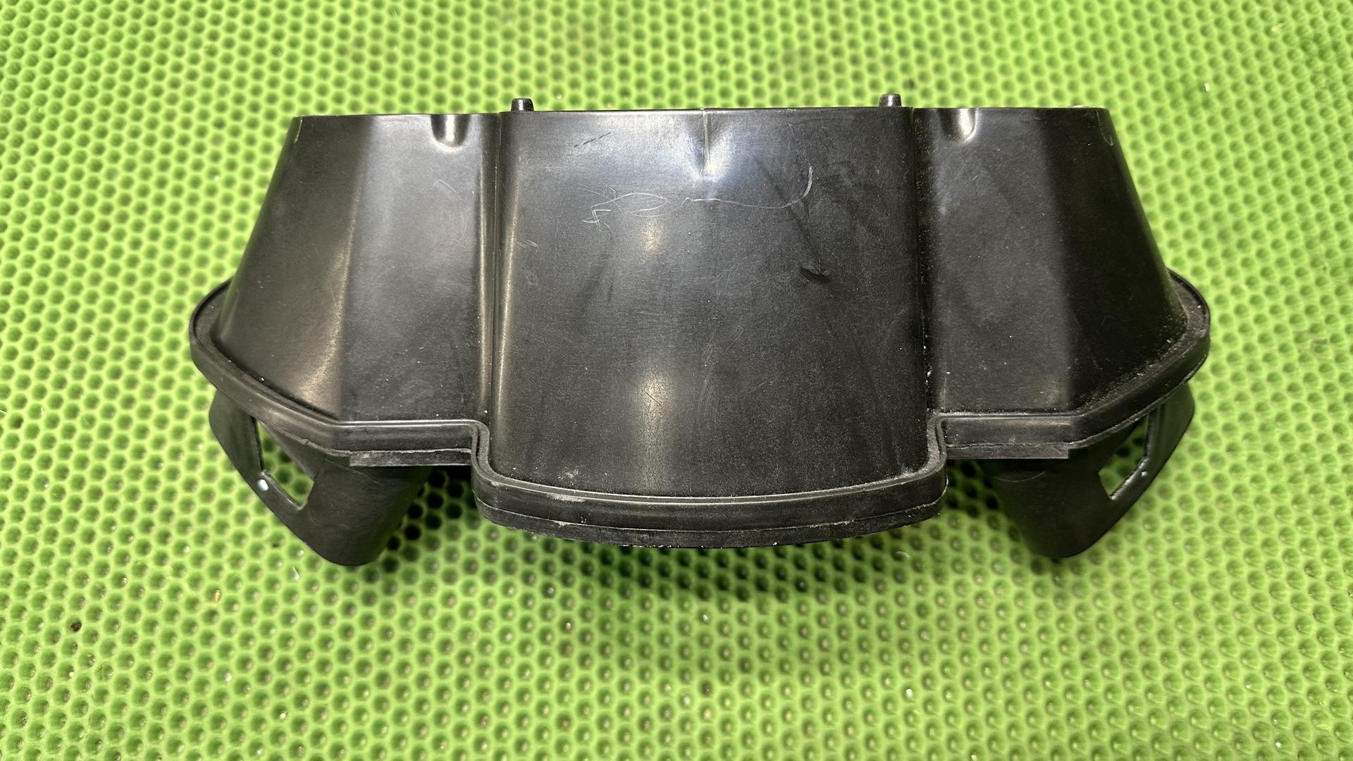 Корпус воздушного фильтра 13717712316