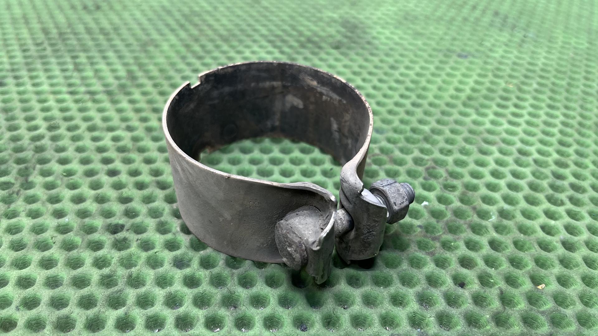 Хомут глушителя K50-54 18517726826