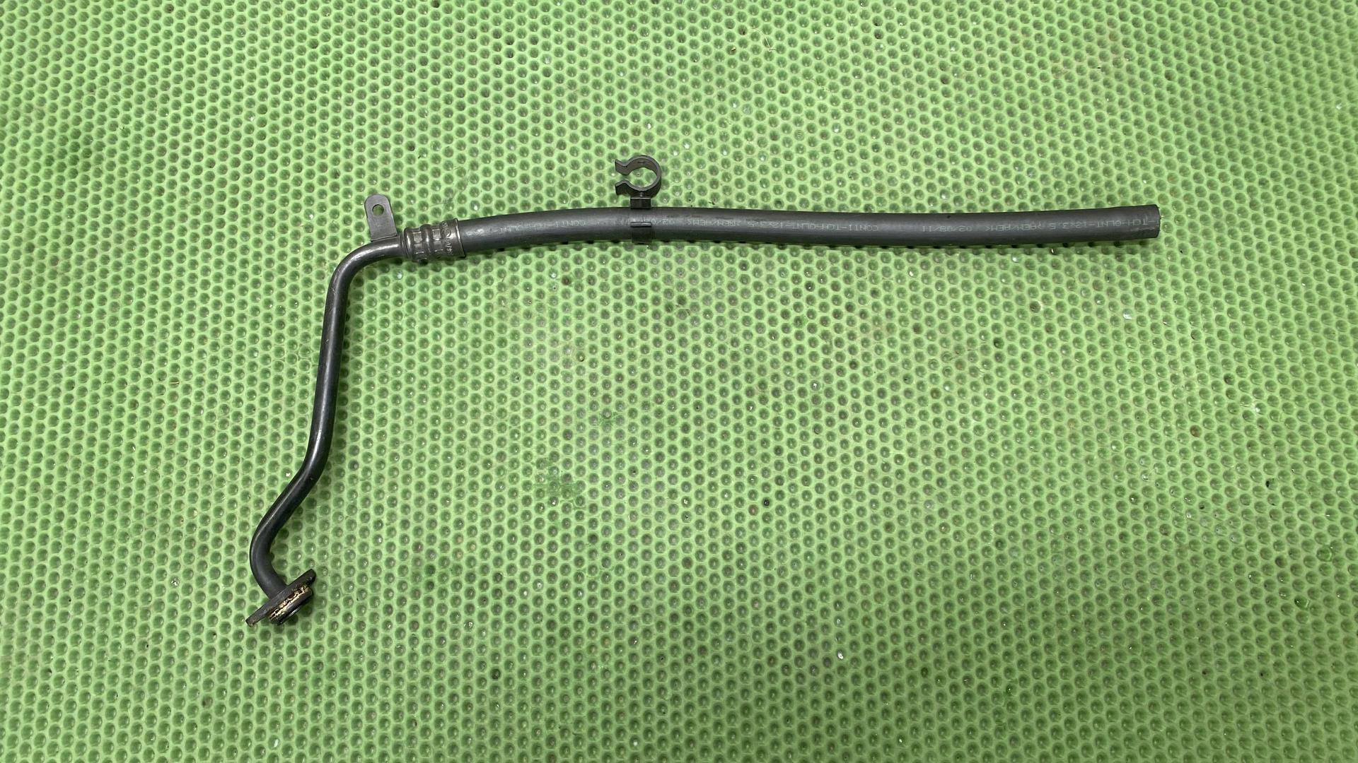 Подводной шланг масляного радиатора R1200RT K26 17227677365