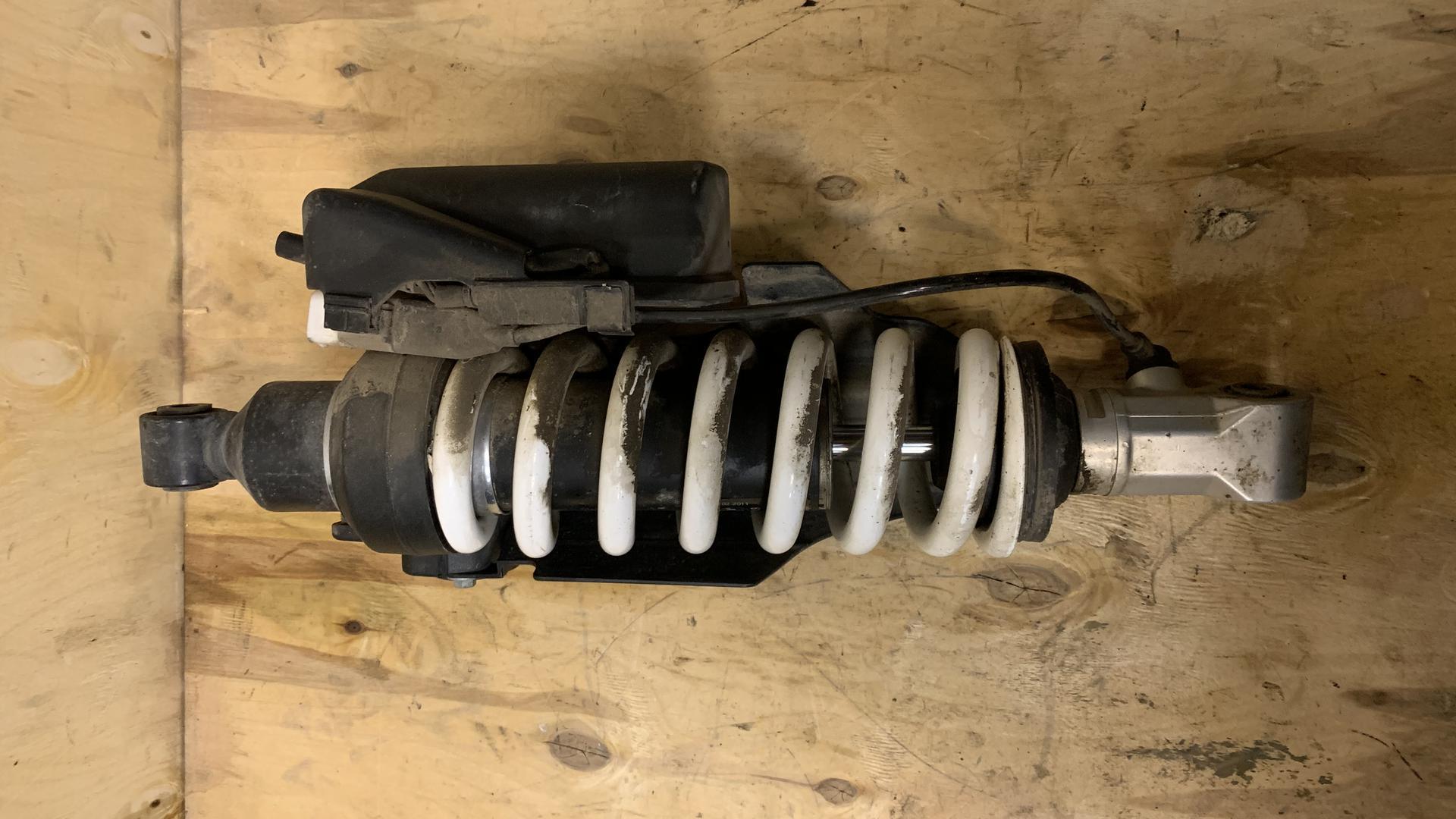 амортизационная стойка Зд 7728209