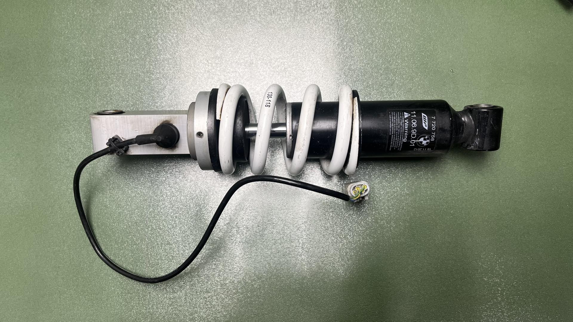 Амортизационная стойка ESA II Пд 7720758