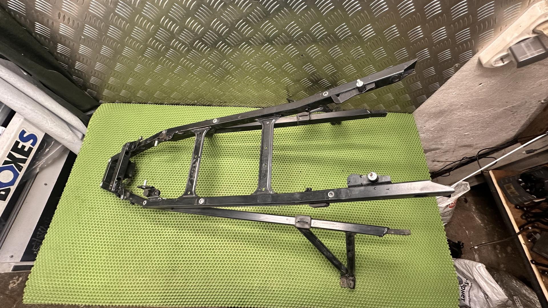 Задняя часть рамы 46518531590