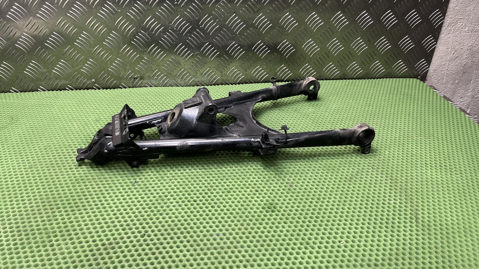 Передняя часть рамы с VIN k26 10-13г 46517716315