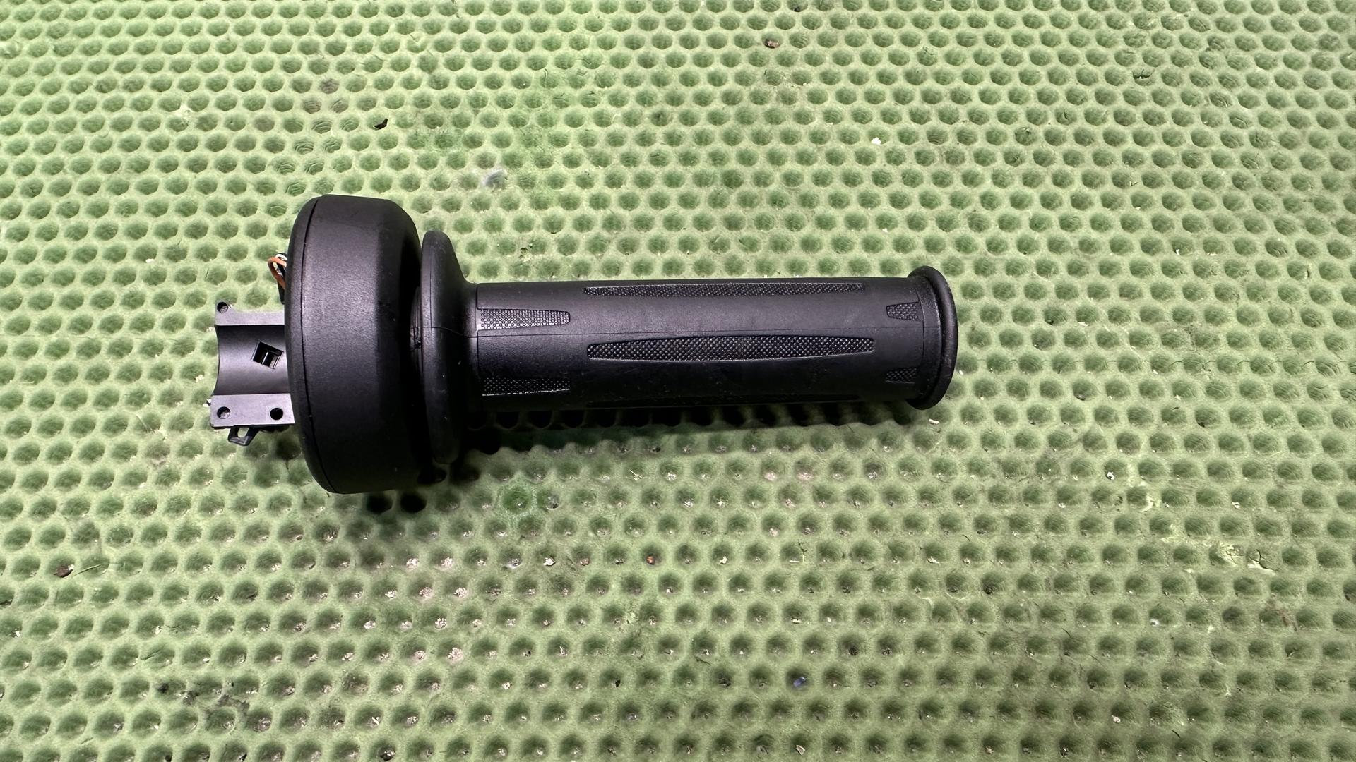 Электронная ручка газа 61318552120