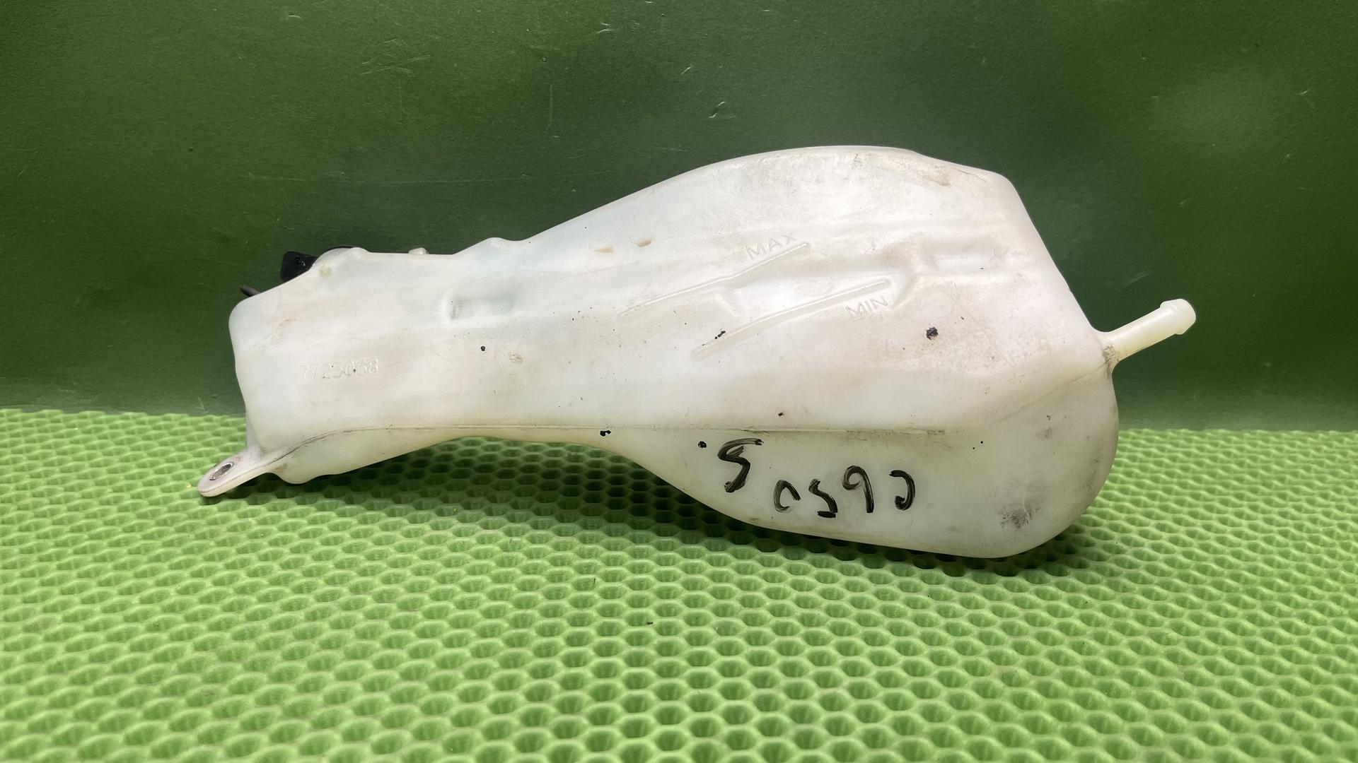 Расширительный бачок 17137725068