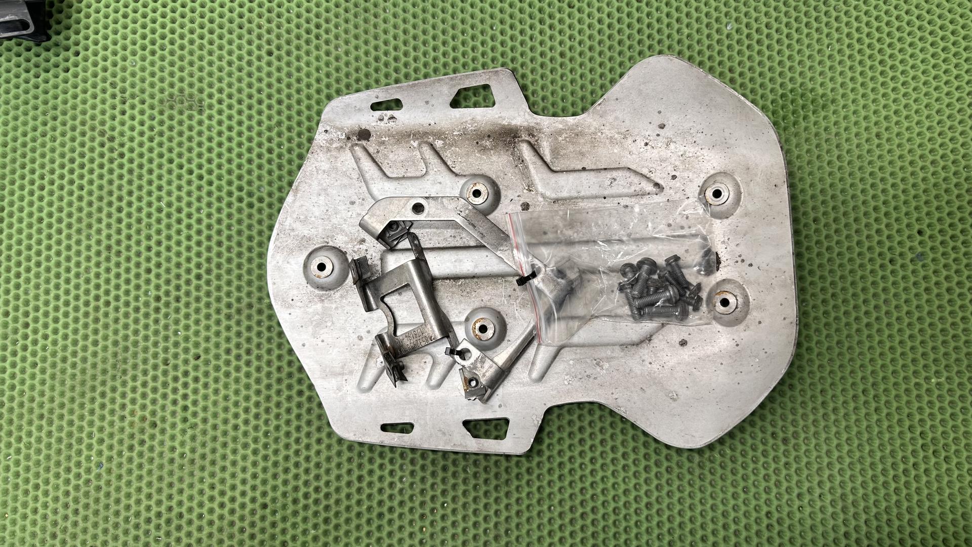 Защита двигателя 11848485696