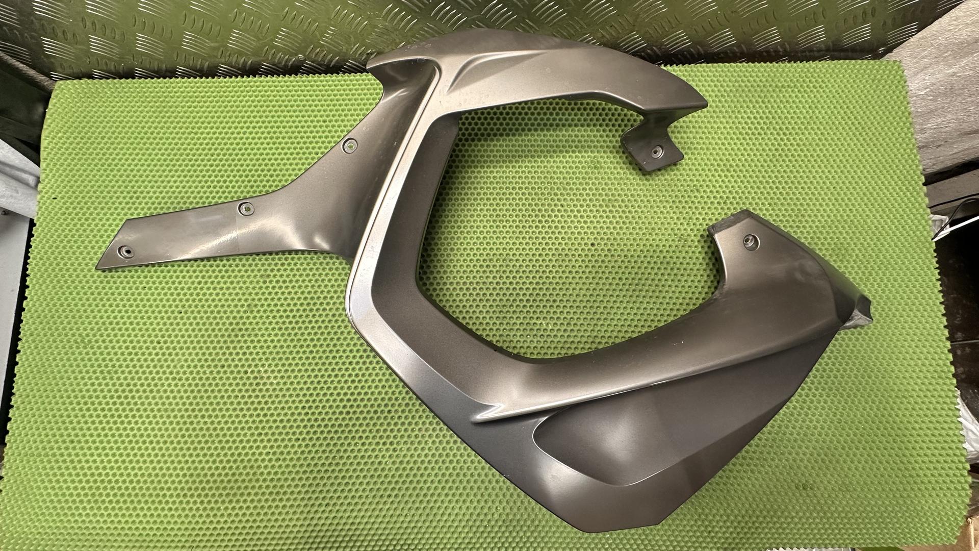 Спойлер двигателя Л 46637711703