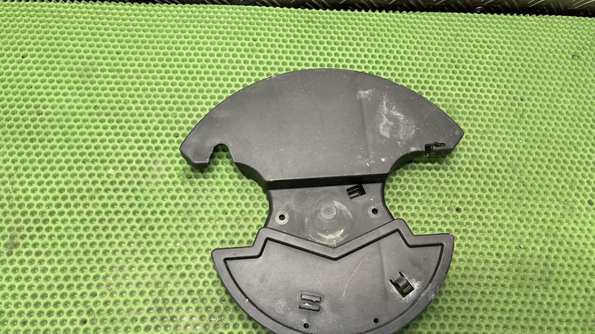 Кожух перемычки вилки 46617712495