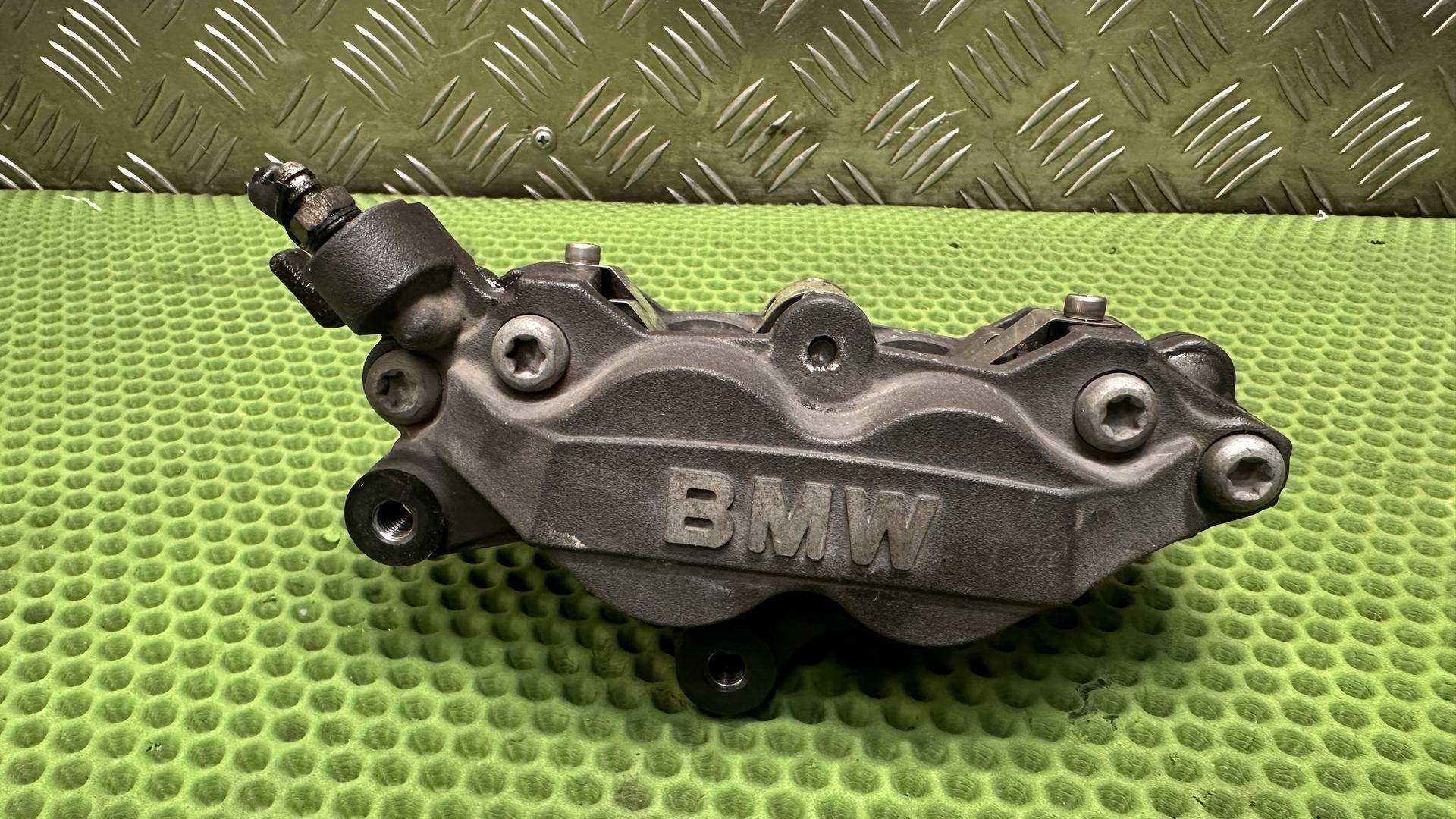 Тормозной суппорт без накладки Л 34117722517