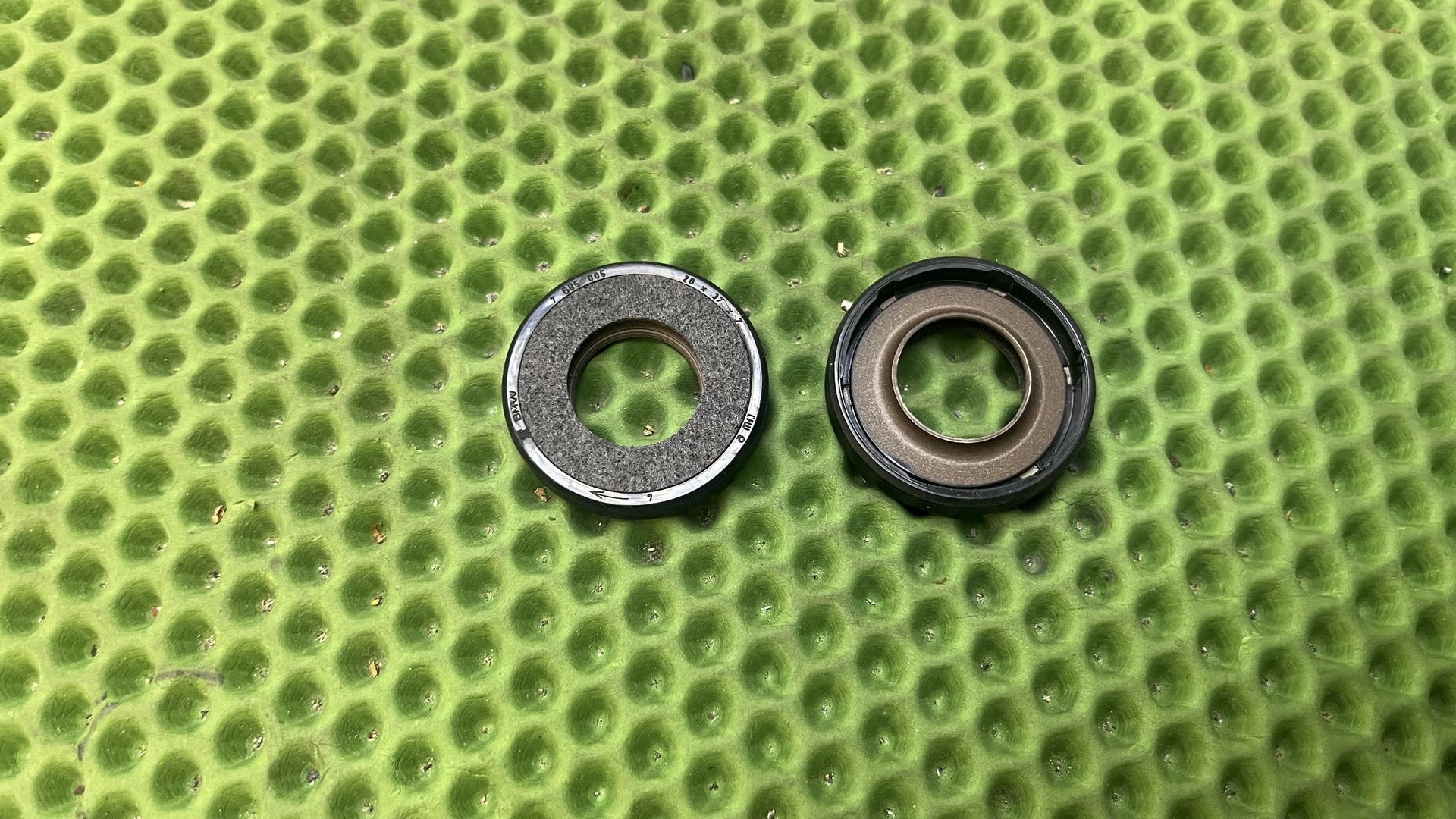 Сальник балансирного вала 11117685005