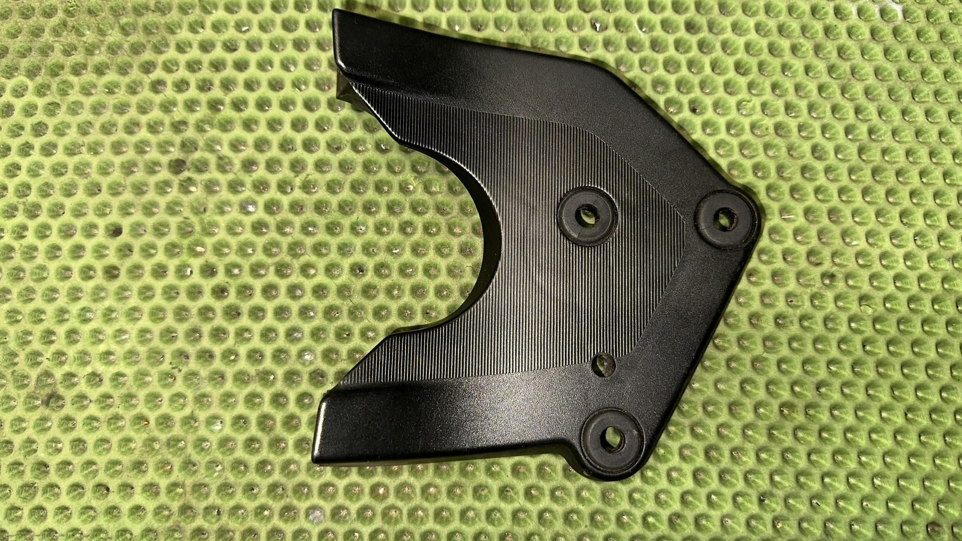 Кронштейн комбинации приборов R1200ST K28 62217676640