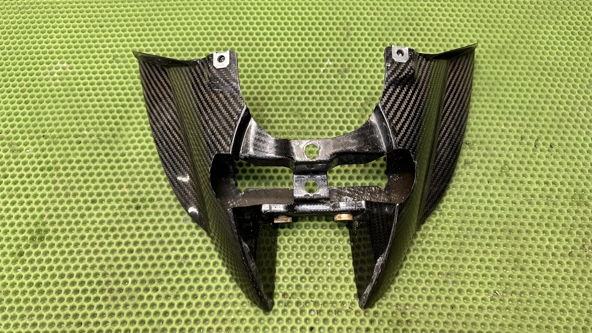 Облицовка задка карбон Limberger KBA30510 K1200/1300S 