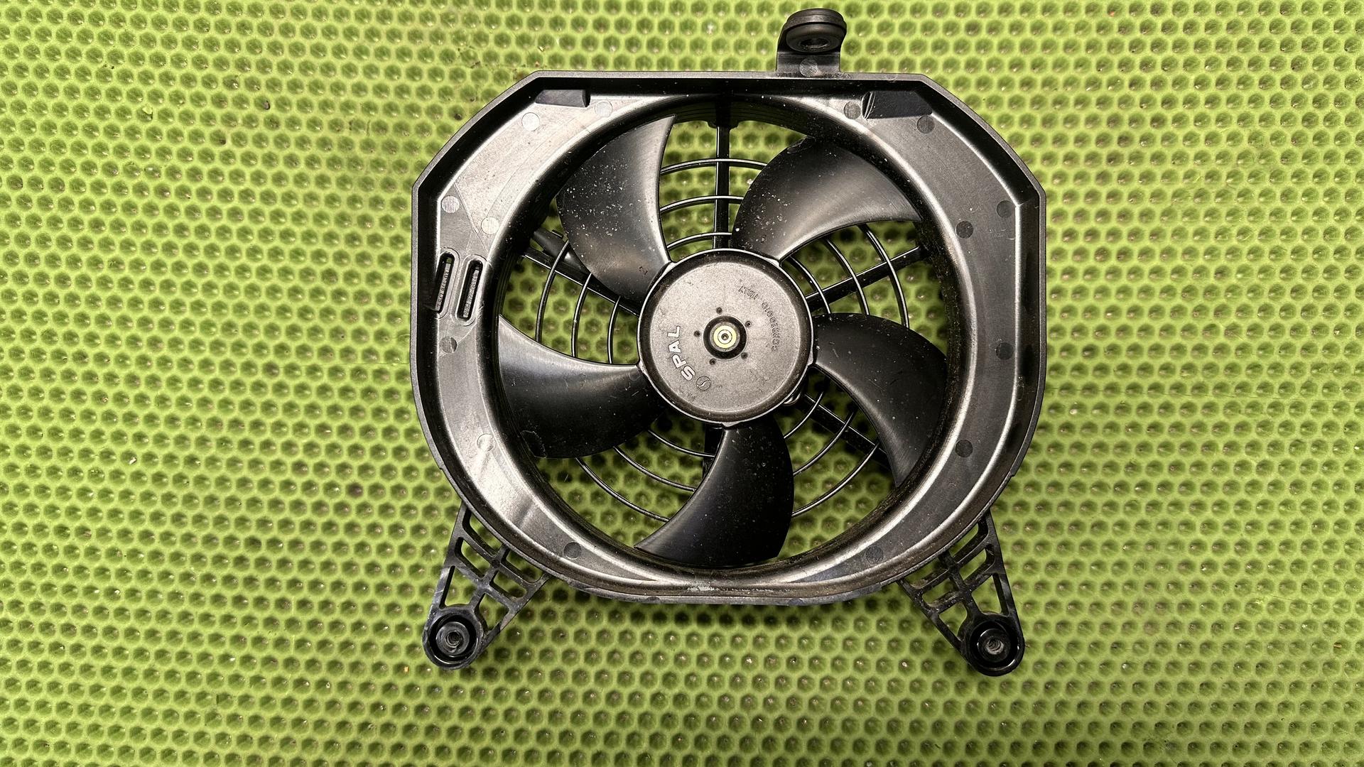 Вентилятор 17118525108