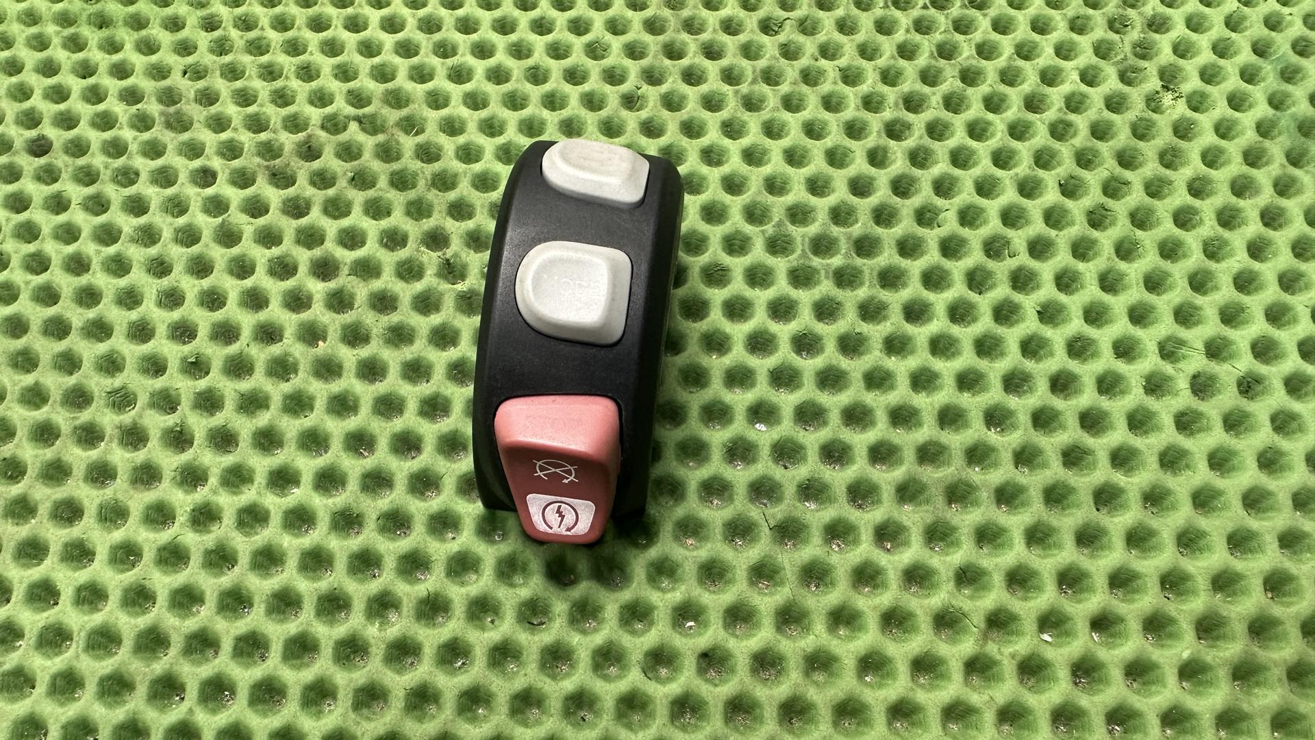 Правый пульт K1600GT/GTL 11-13 61318546178