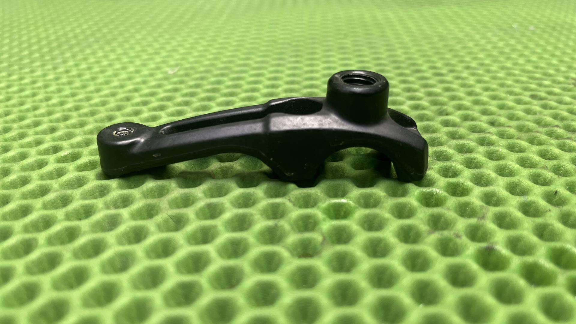 Хомут машинки сцепления (под защиту рук) R1200GS/GSA K25 (04-07) 32727664677