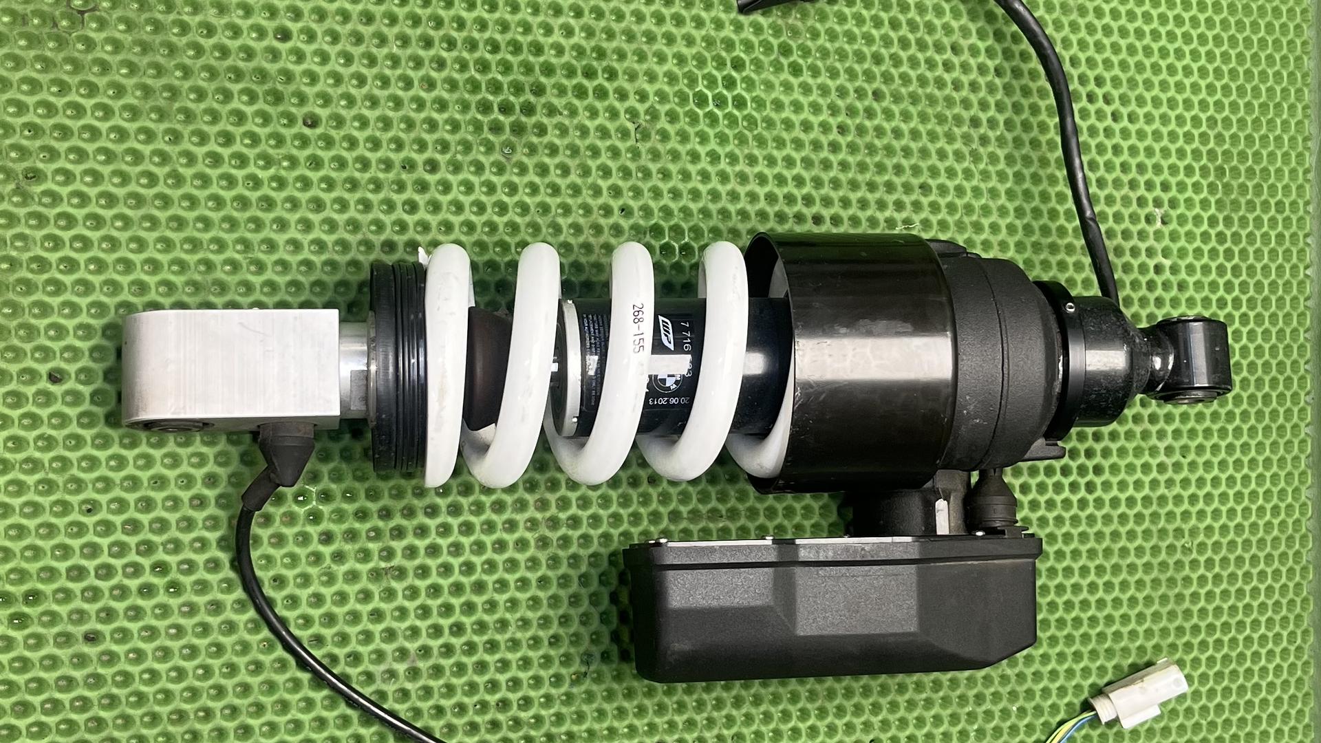 амортизационная стойка Зд 33537716583