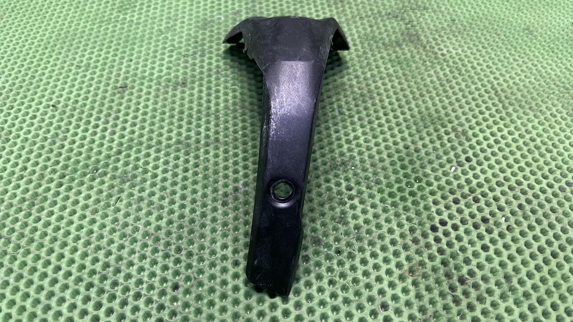 Накладка крышки ГБЦ правая R1300GS/GSA KA1-2 11127109300