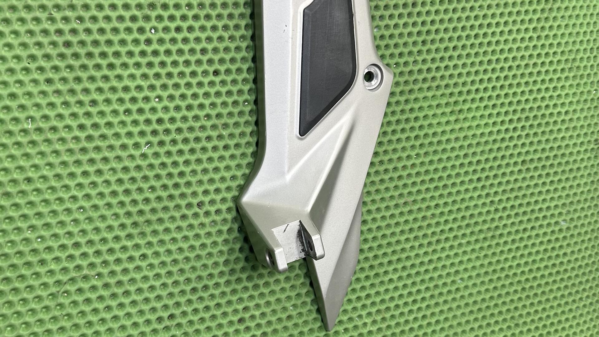 Планка упора для ног Л 46718549079