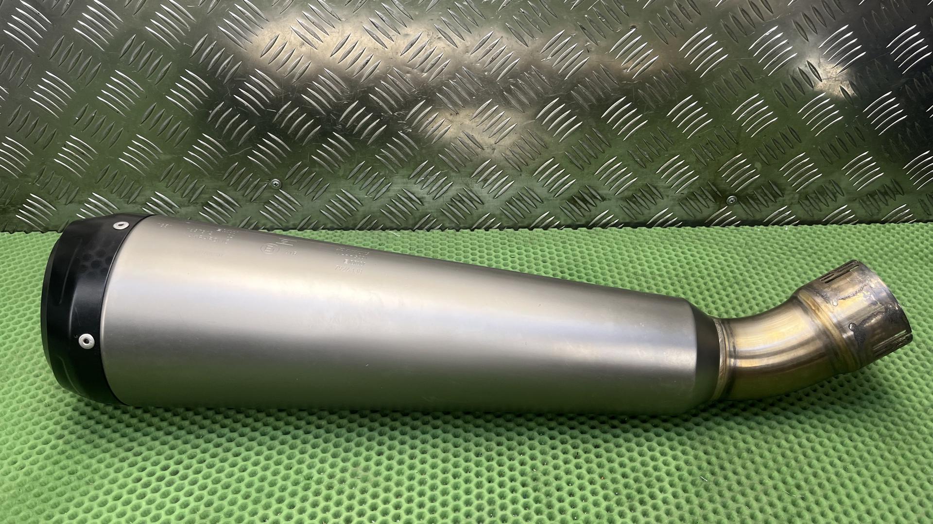 Основной глушитель Akrapovič RnineT Pure K22 18518561326
