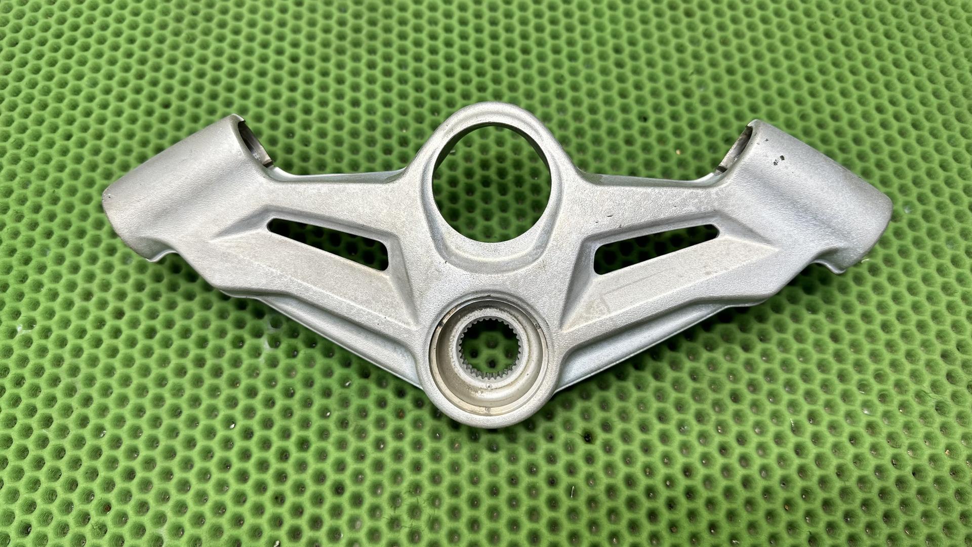 Перемычка рулевого управления 32717707554