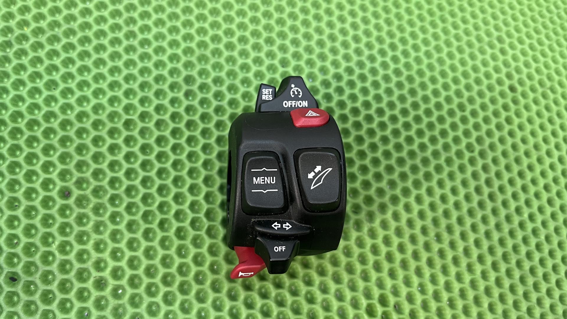 Комбинированный выключатель (пульт) левый 61319829387